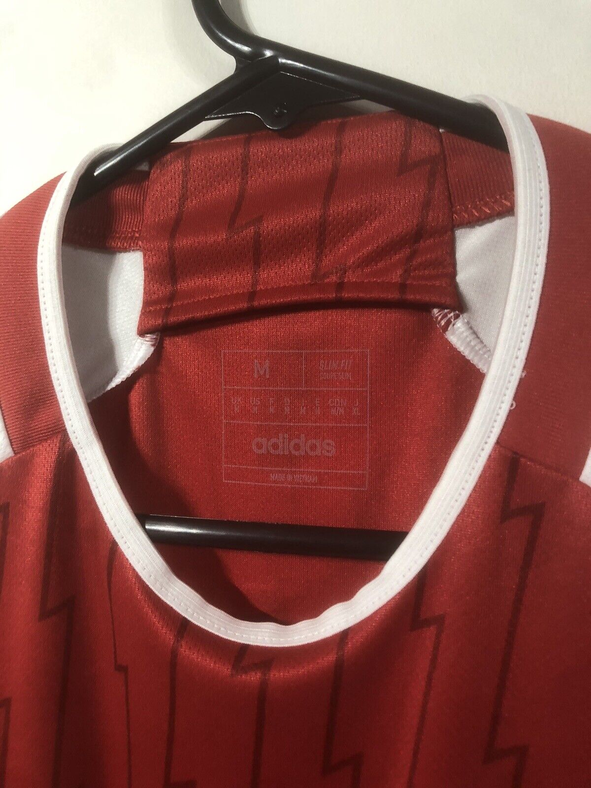 Saka #7 Arsenal 2023/24 Medium Home Shirt Adidas Excellent Condition HR6929