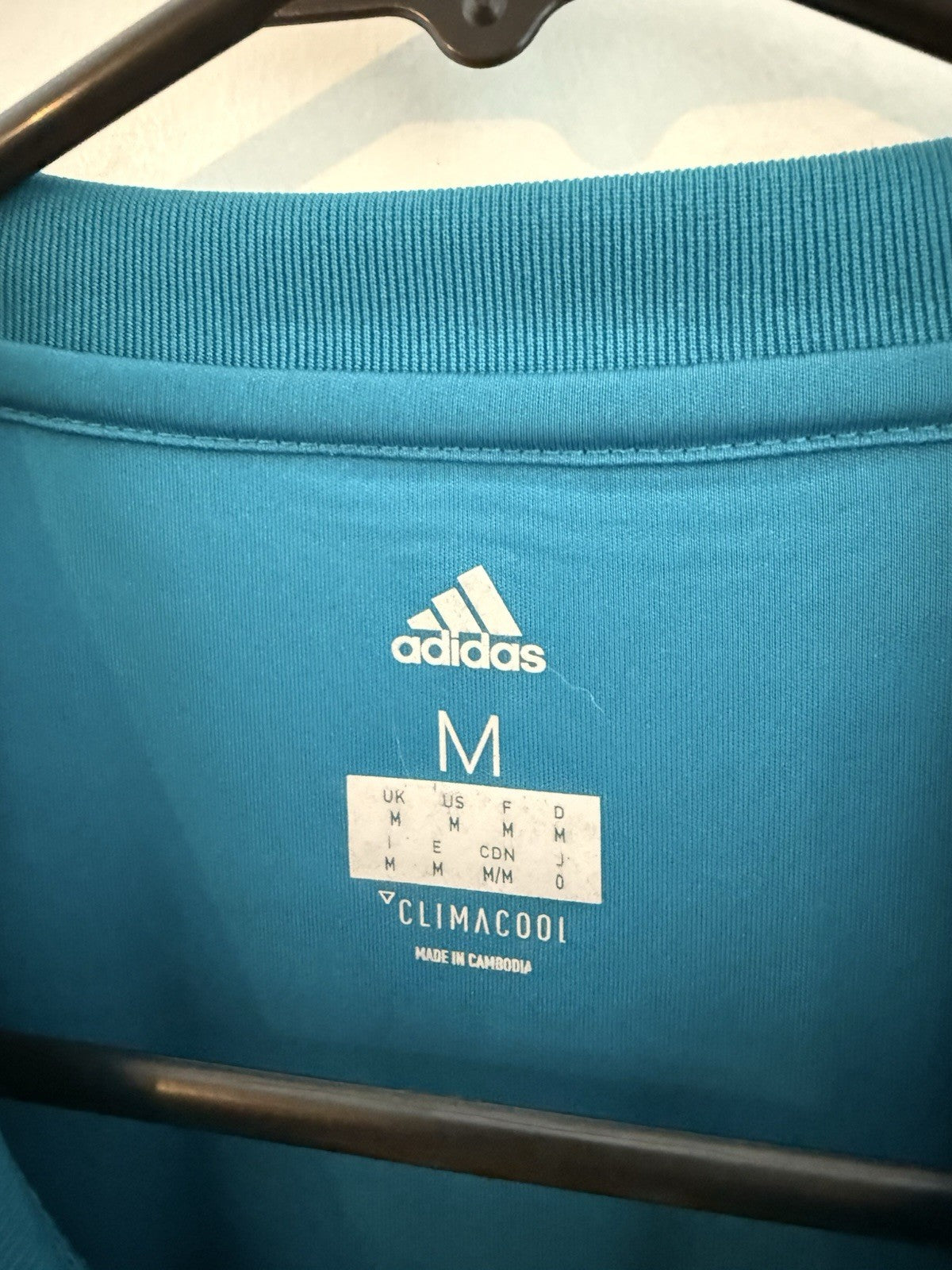 Real Madrid Modric #10 2017/18 Medium Away Shirt Excellent Condition BR3539