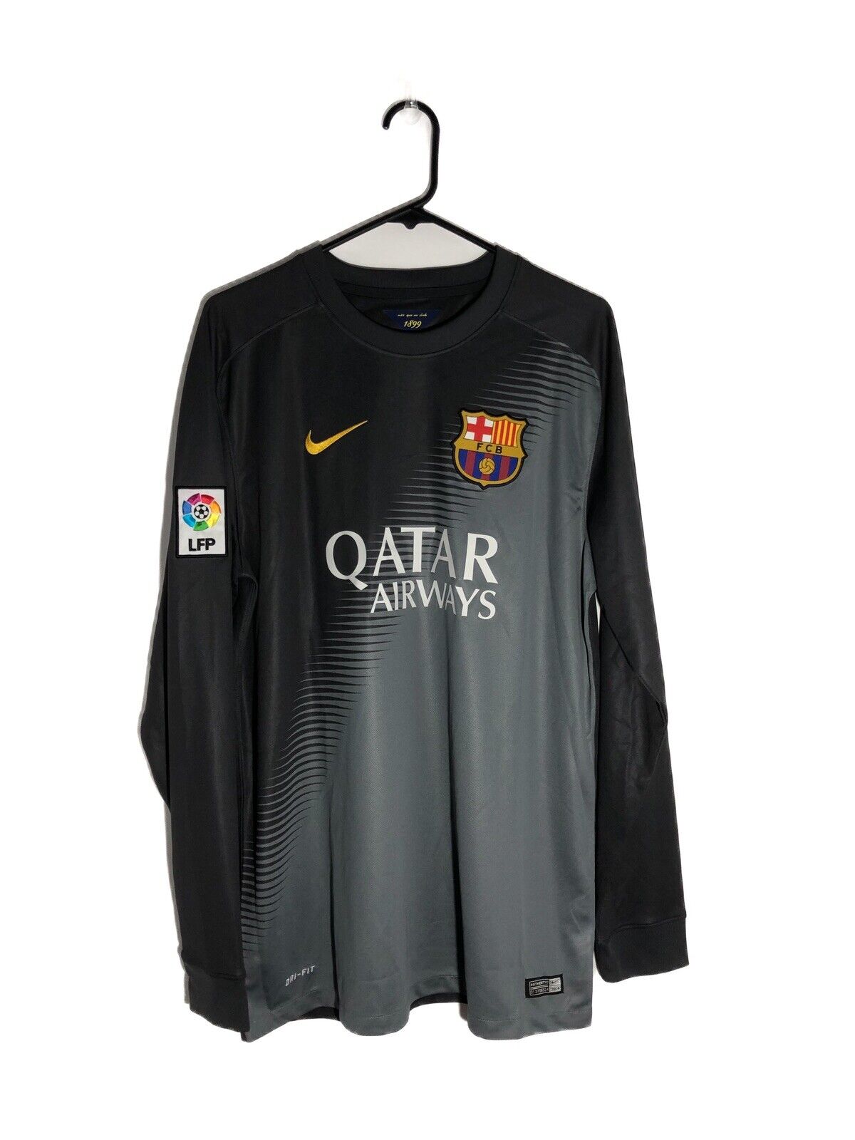 Barcelona 2014 15 Large Home Goalkeeper Shirt Brand New With Tag 610598 061