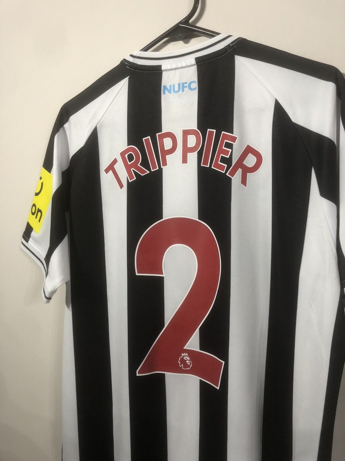 Trippier #2 Newcastle United Home Large 2022/23 Football Shirt BNWT