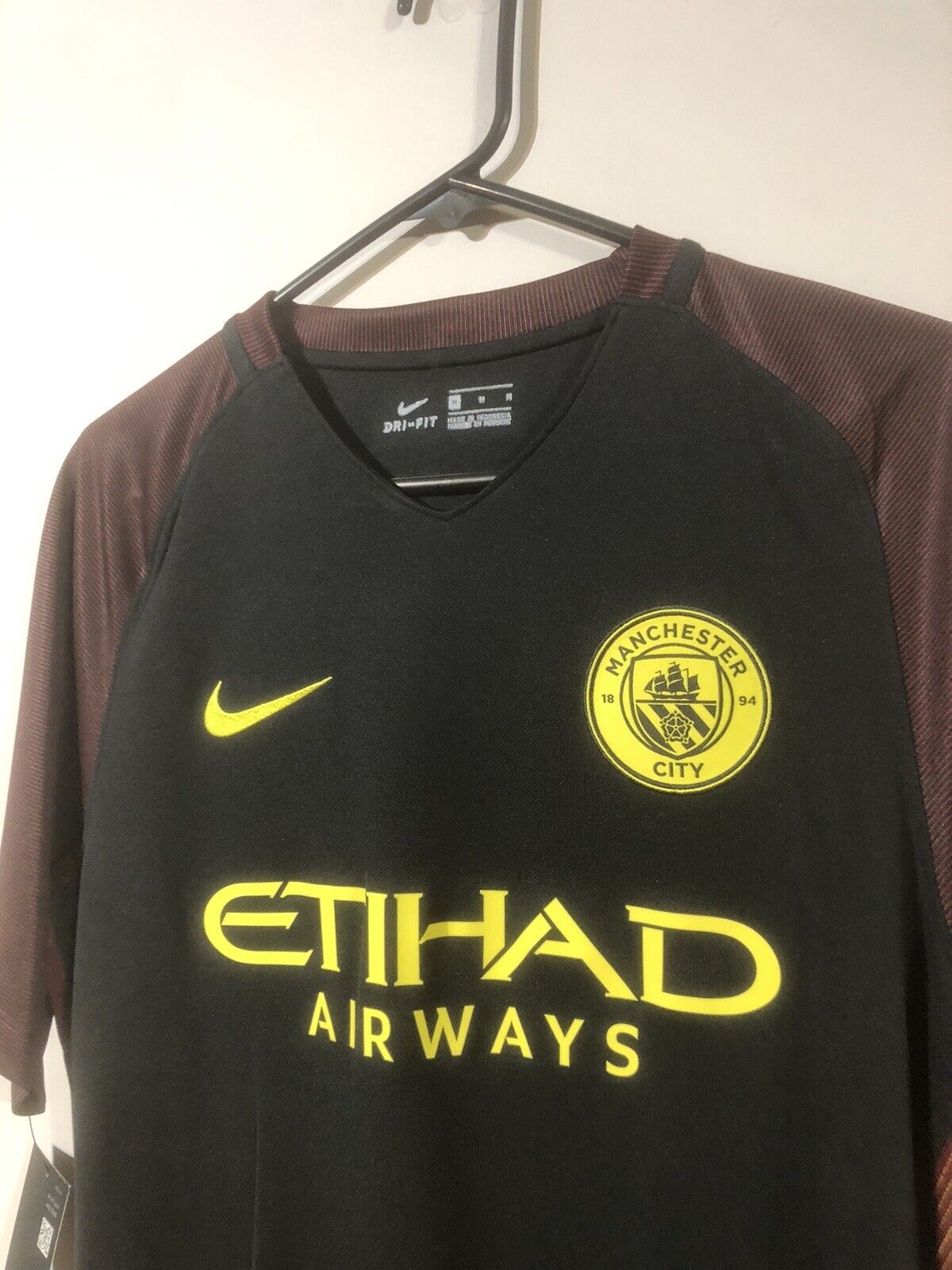 De Bruyne #17 Manchester City 2016/17 Medium Away Football Shirt Nike BNWT