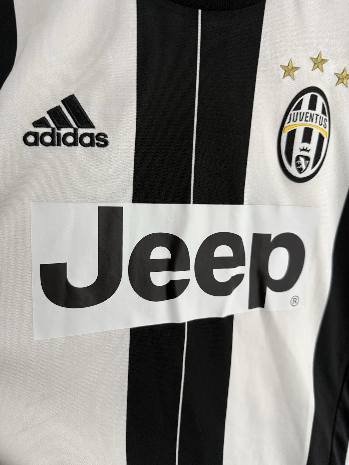 Juventus Higuain #9 2016/17 Home Small Football Shirt Excellent Condition AI6241