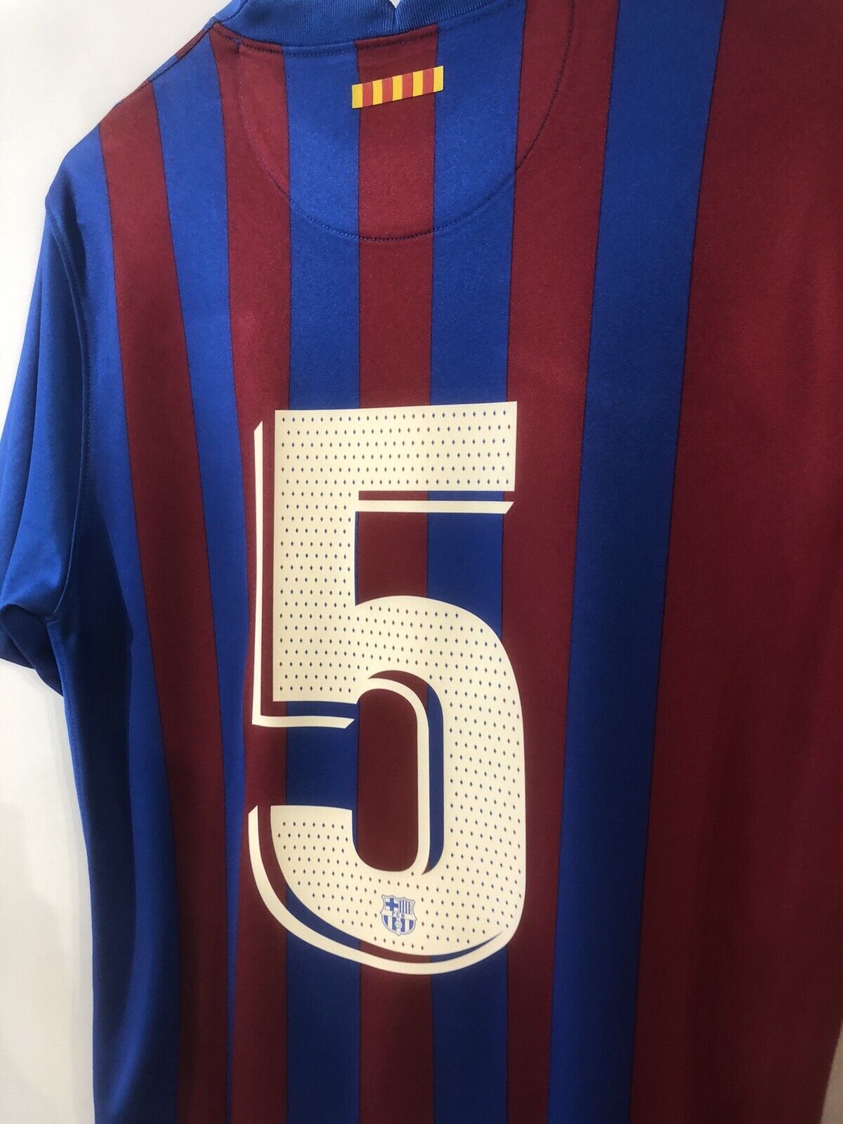 #5 (Busquets) Barcelona Medium 2021/22 Home Football Shirt Nike Good Condition