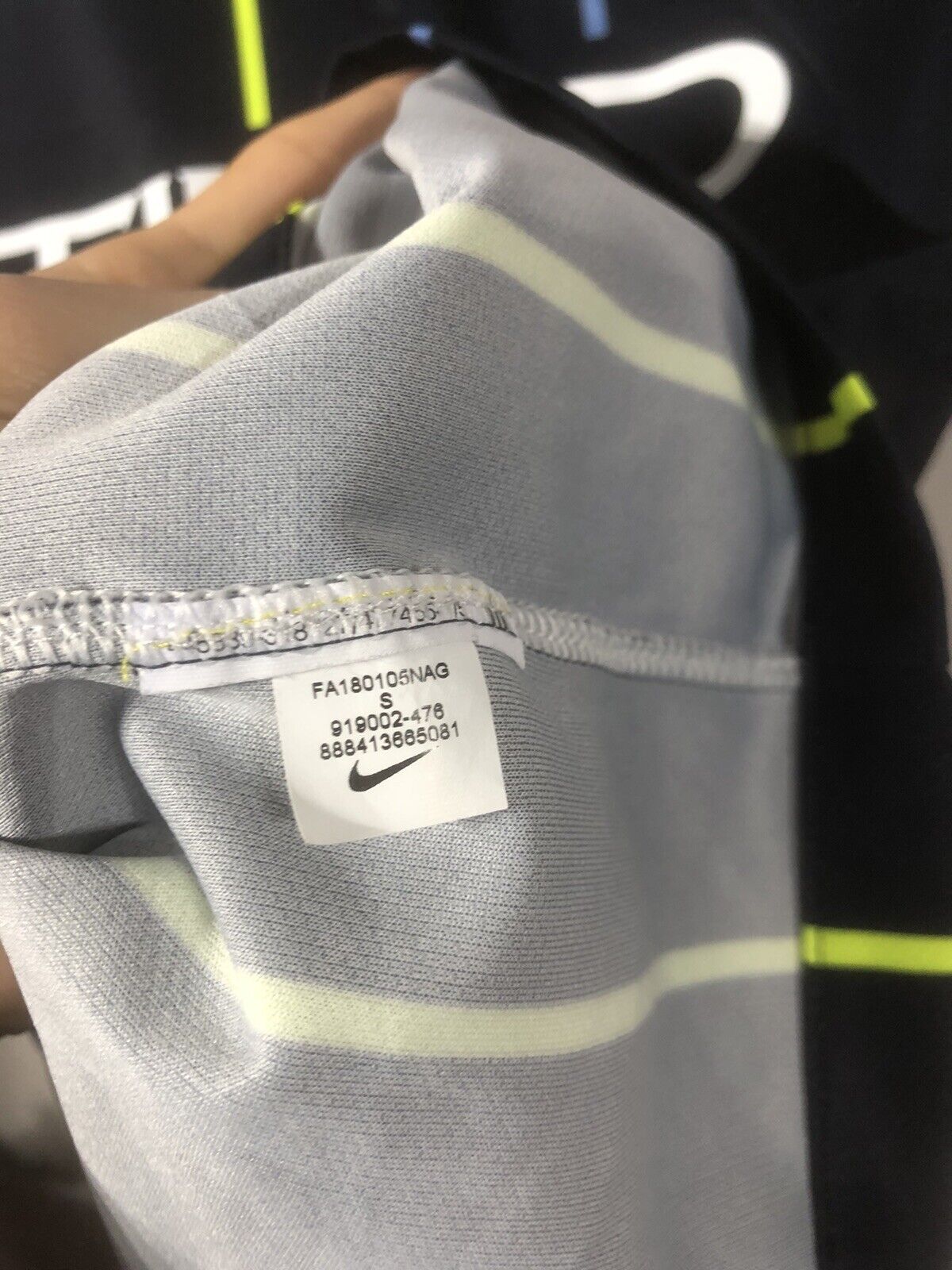 Kompany #4 Manchester City 2018/19 Small Away Shirt Nike Excellent Condition