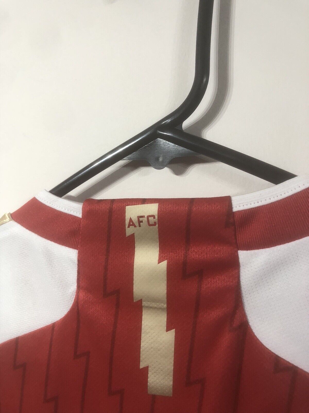 Saka #7 Arsenal 2023/24 Medium Home Shirt Adidas Excellent Condition HR6929