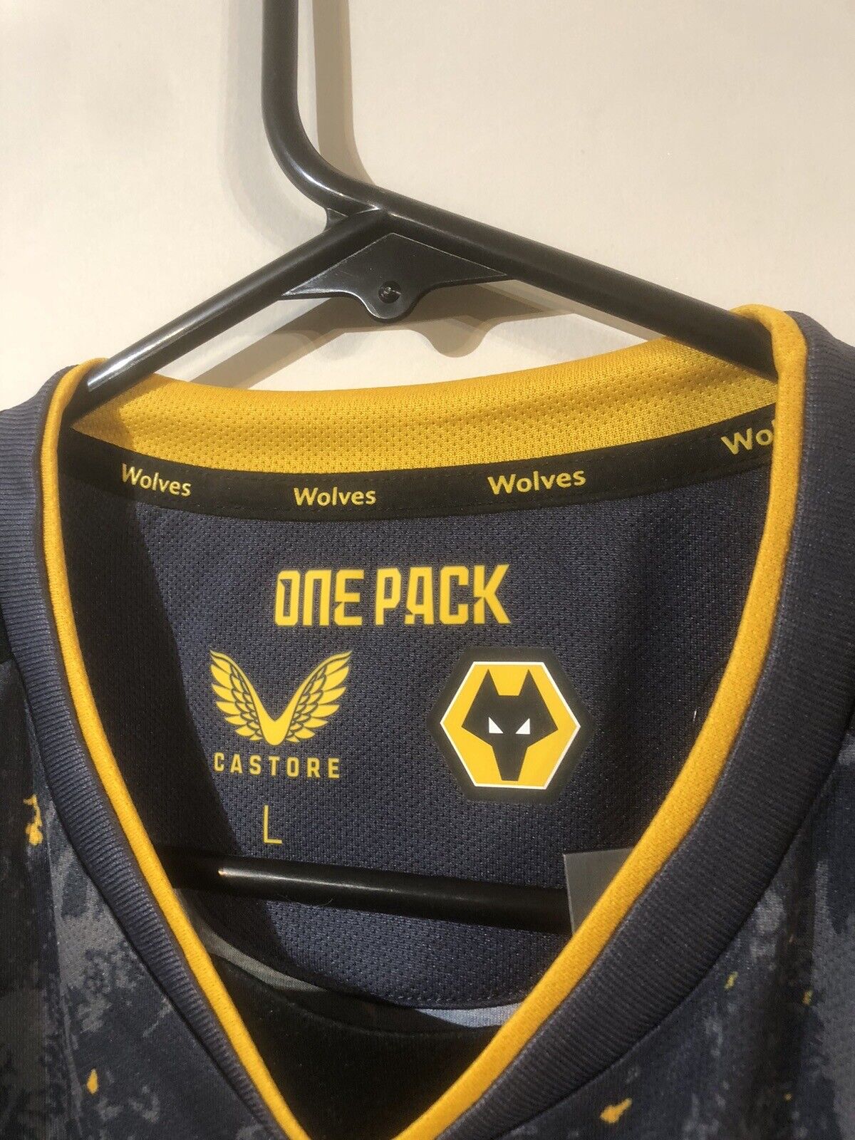 J. Moutinho #28 BNWT Wolves 2021/22 Large Euro Away Football Shirt Castore