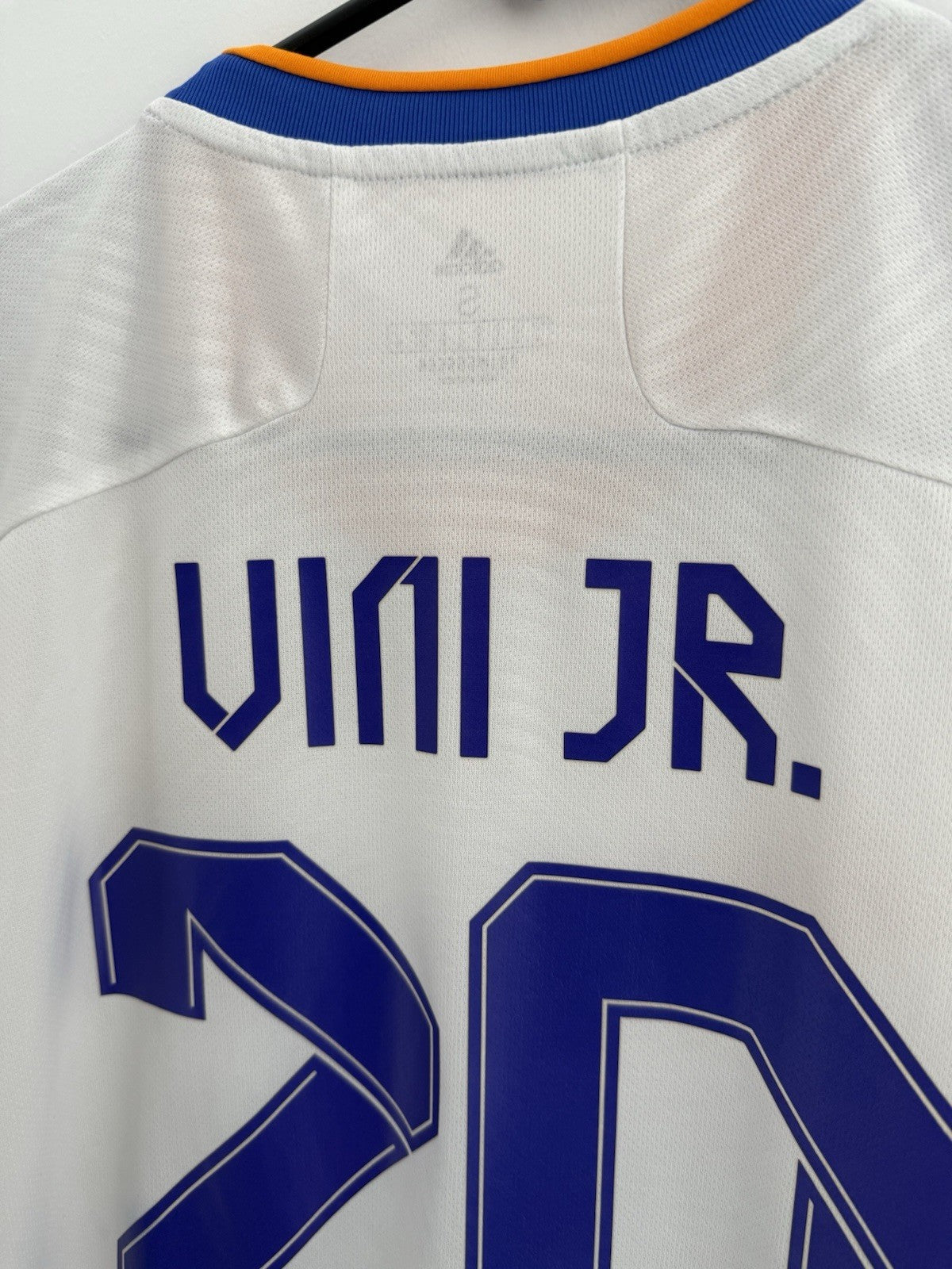 Real Madrid Vini Jr #20 2021/22 Small Home Shirt Adidas Excellent Condition