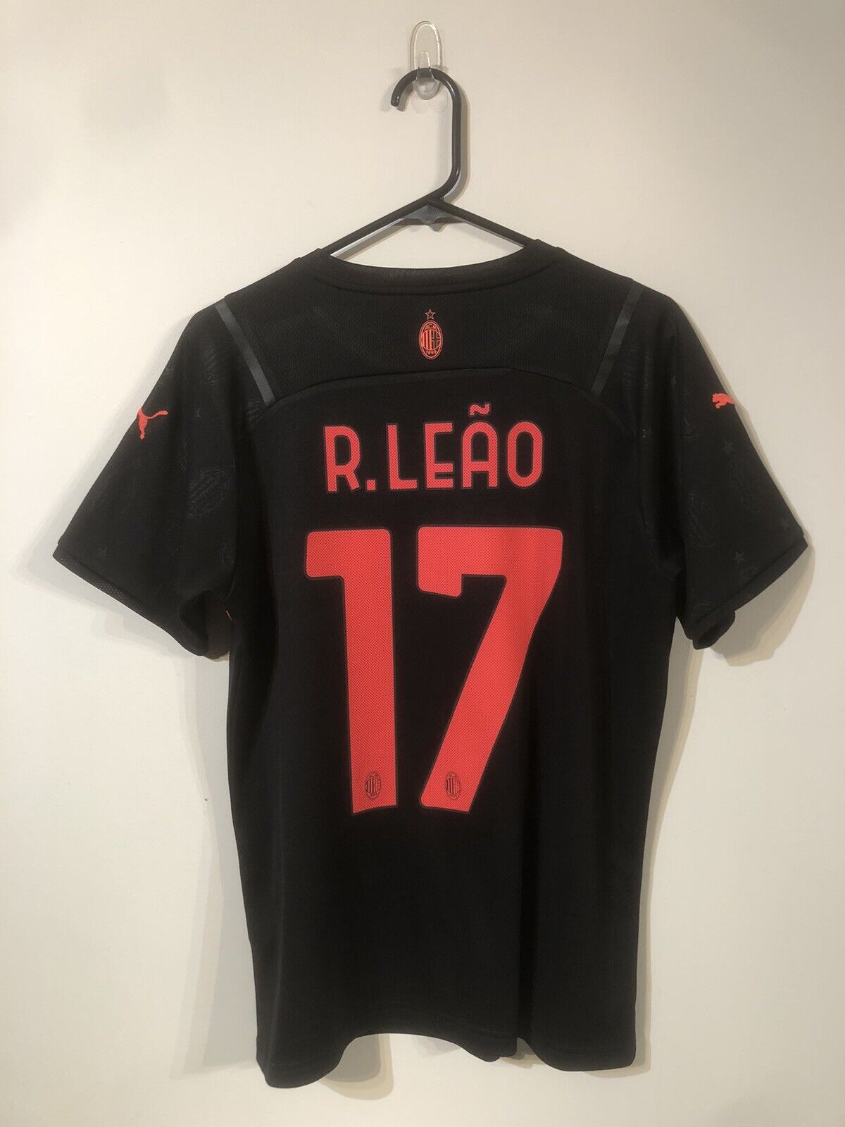 R. Leao #17 AC Milan Medium 2021/22 3rd Football Shirt Puma Excellent Condition
