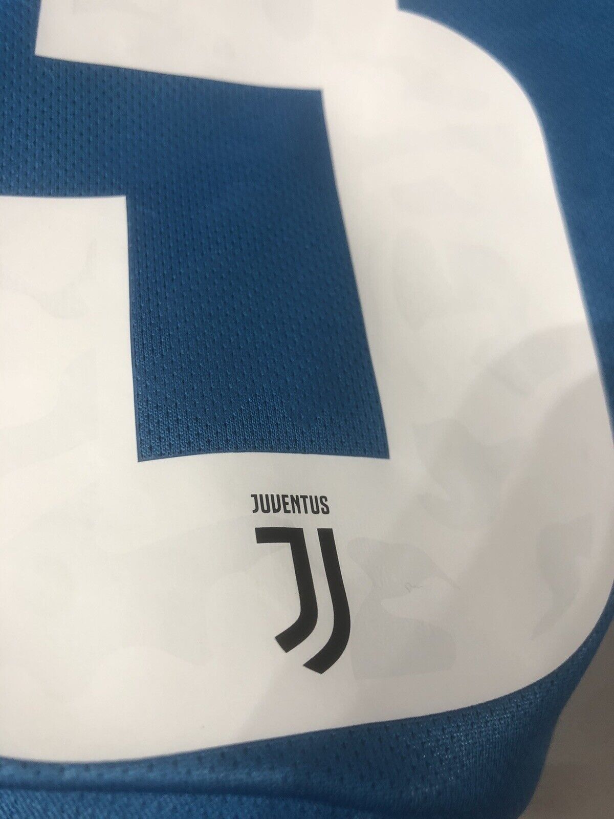 Chiellini #3 Juventus 2019/20 Medium 3rd Football Shirt Jersey Adidas BNWT