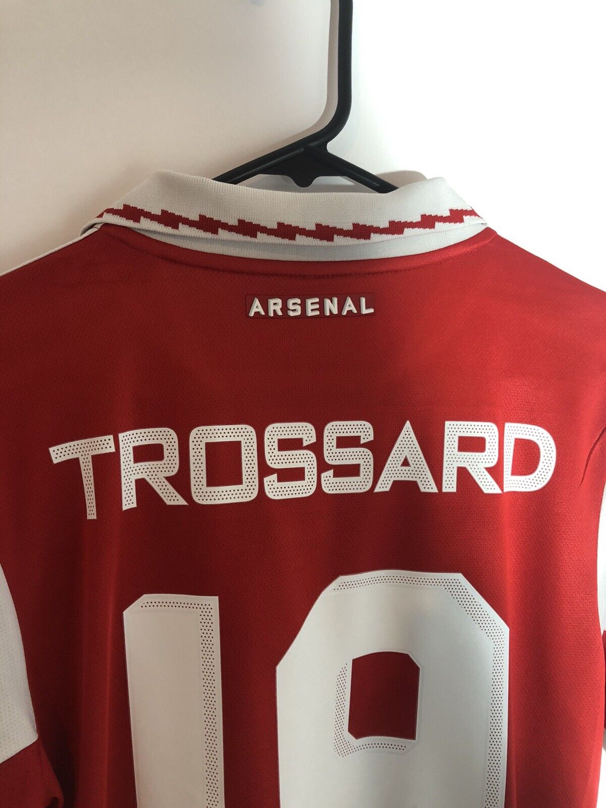 Trossard #19 Arsenal 2022/23 Small Home Shirt Excellent Condition H35903