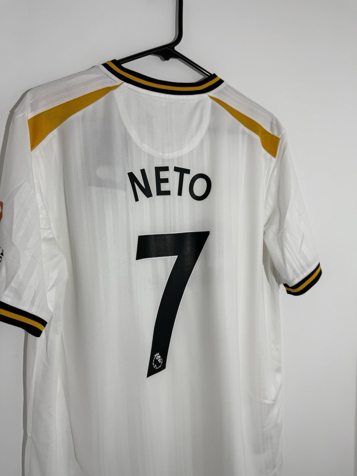 Wolverhampton Wanderers Neto #7 2021/22 Large 3rd Shirt Castore BNWT