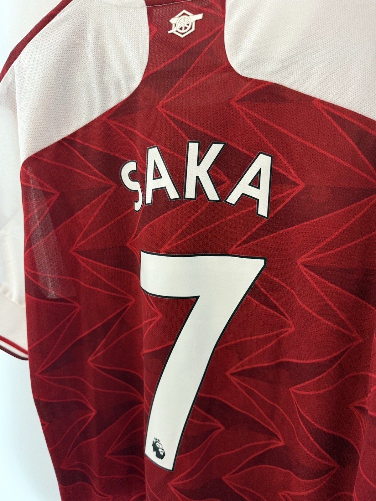 Arsenal Saka #7 2020/21 Large Home Shirt BNWT EH5817
