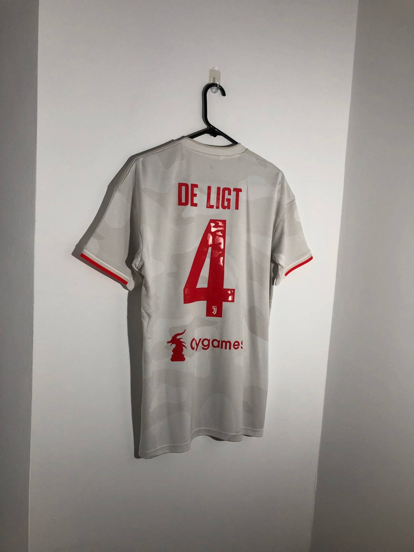 De Ligt #4 Juventus 2019/20 Medium Away Shirt Adidas BNWT Dw5461