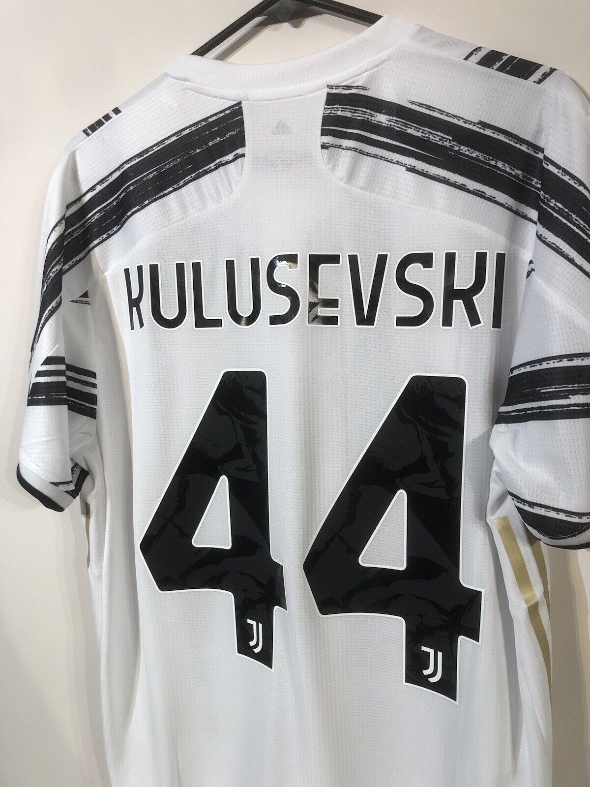 Kulusevski #44 Juventus 2020/21 Large Home Authentic Football Shirt Adidas BNWT