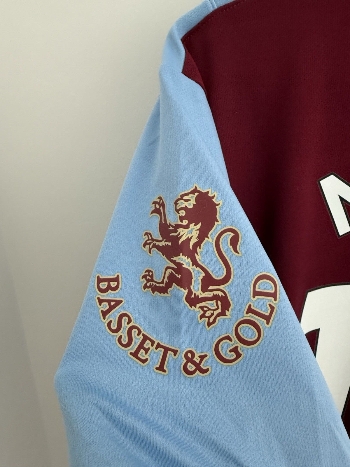 West Ham United Noble #16 2019/20 Large Home Shirt Umbro Excellent Condition