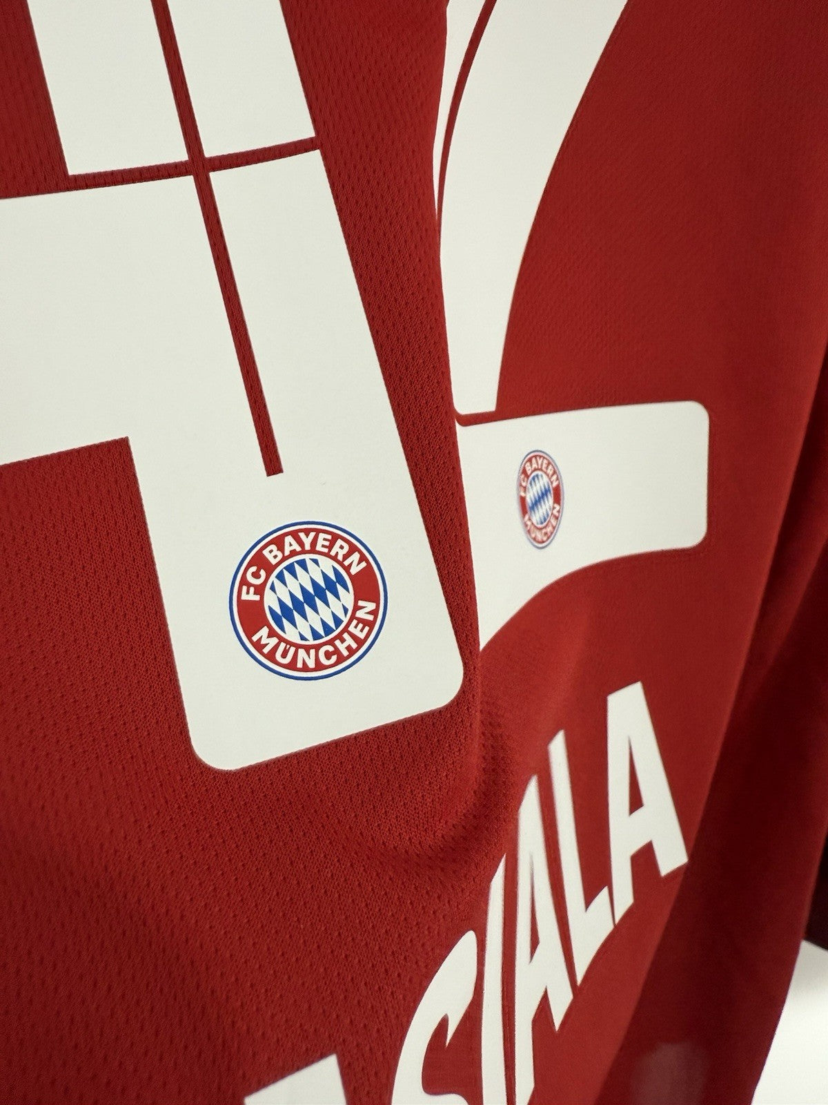 Bayern Munich Musiala #42 2021/22 Large Home Excellent Condition GR0486