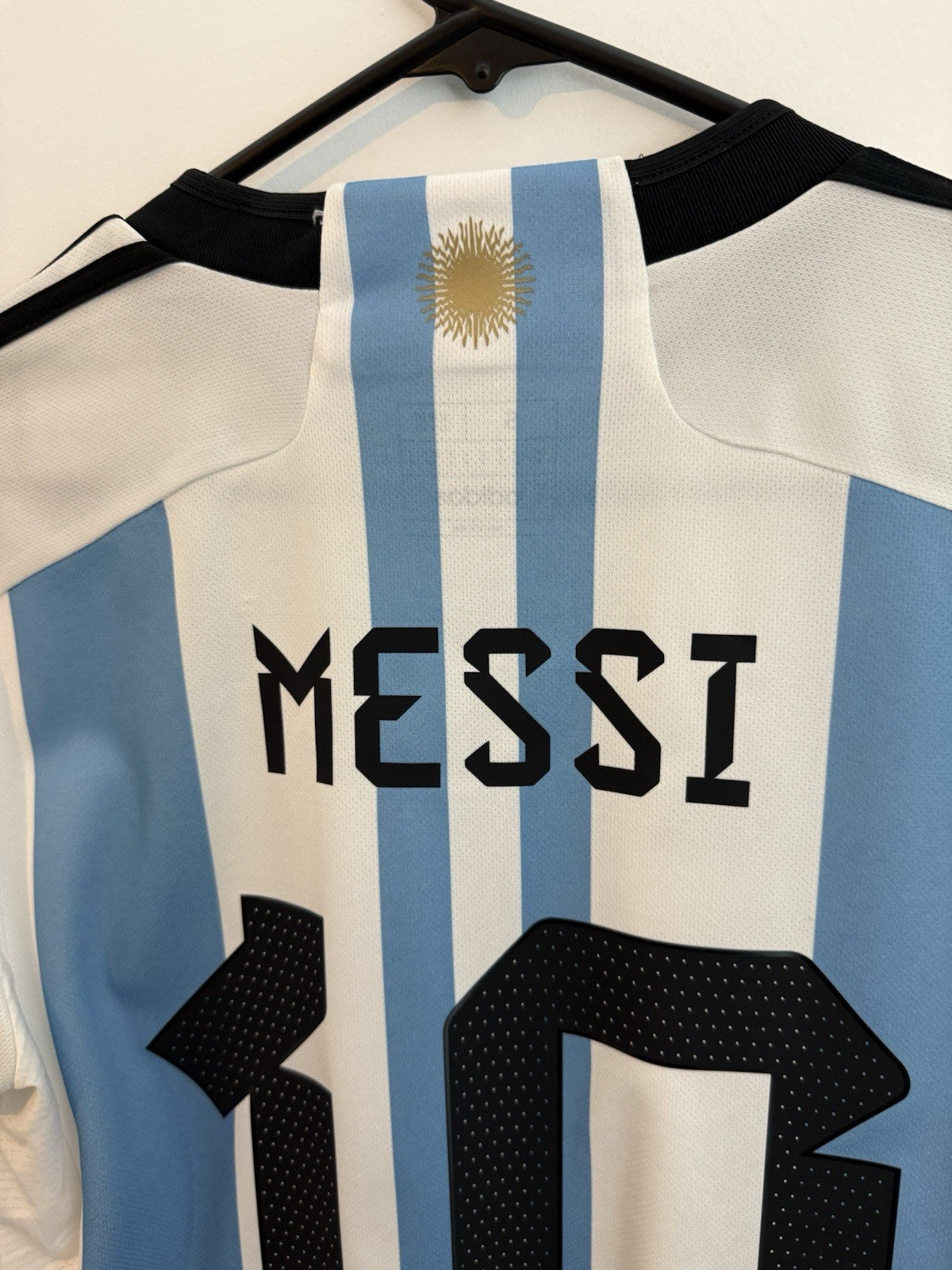 Argentina Messi #10 2022 Small Home Shirt Adidas Very Good Condition HF2158