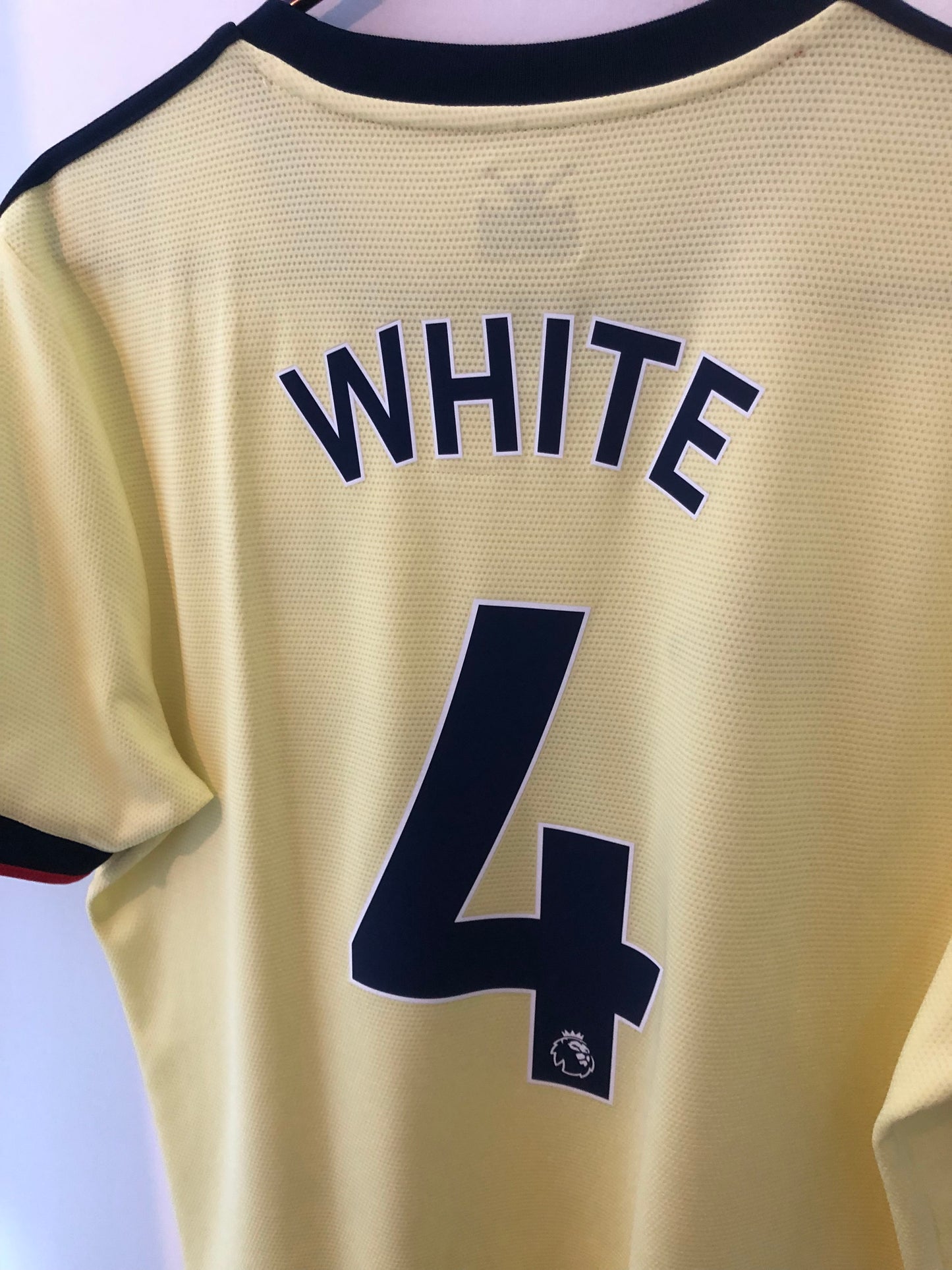 White #4 Arsenal Away 2021/22 Large Shirt Adidas Excellent Condition GM0218
