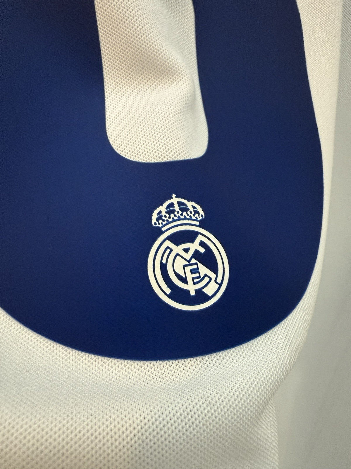 Real Madrid Kroos #8 2016/17 Small Home Shirt Excellent Condition S94922