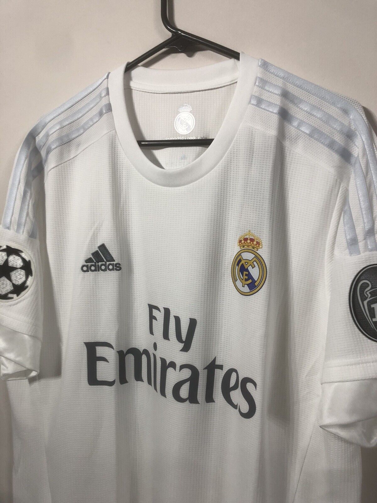 James #10 BNWT Real Madrid 2015/16 X-Large Champions League Home Shirt