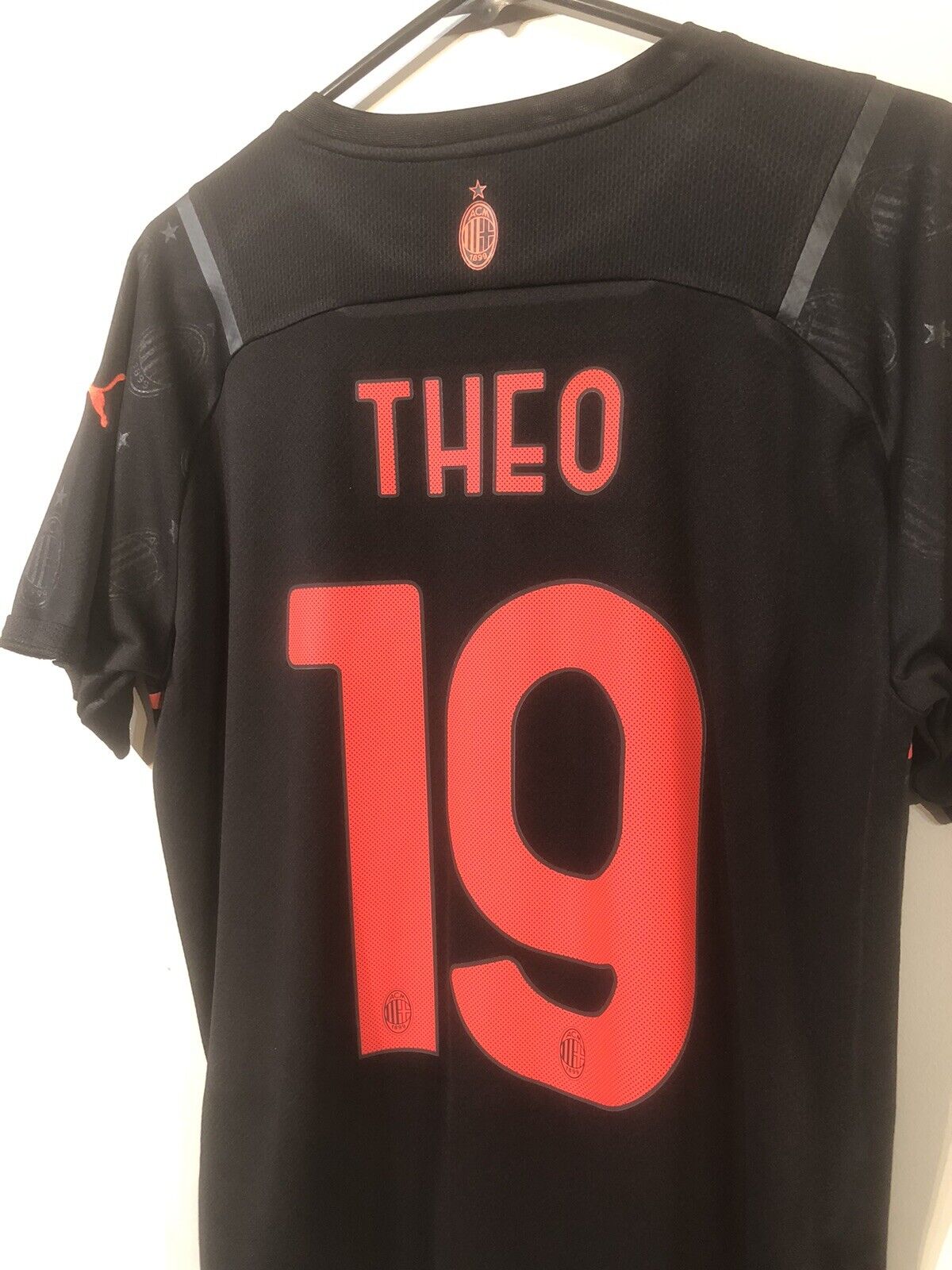 Theo #19 AC Milan Medium 2021/22 3rd Football Shirt Puma BNWT