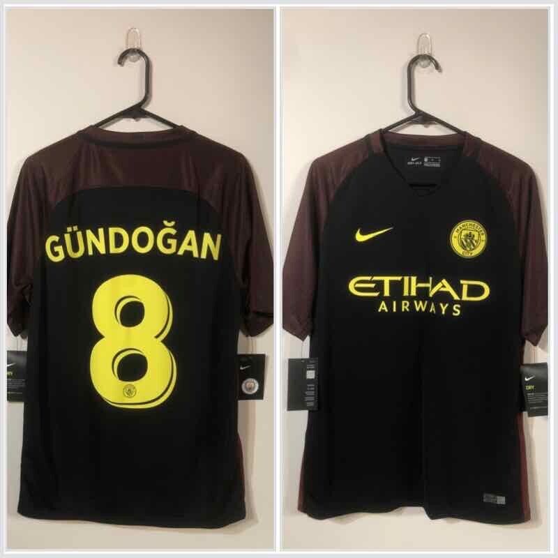 Gundogan #8 Manchester City 2016/17 Medium Away Football Shirt Nike BNWT