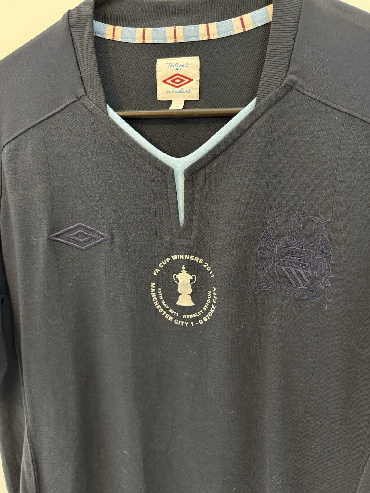 Manchester City Silva #21 2010/11 Small Away FA Cup Shirt Excellent Condition