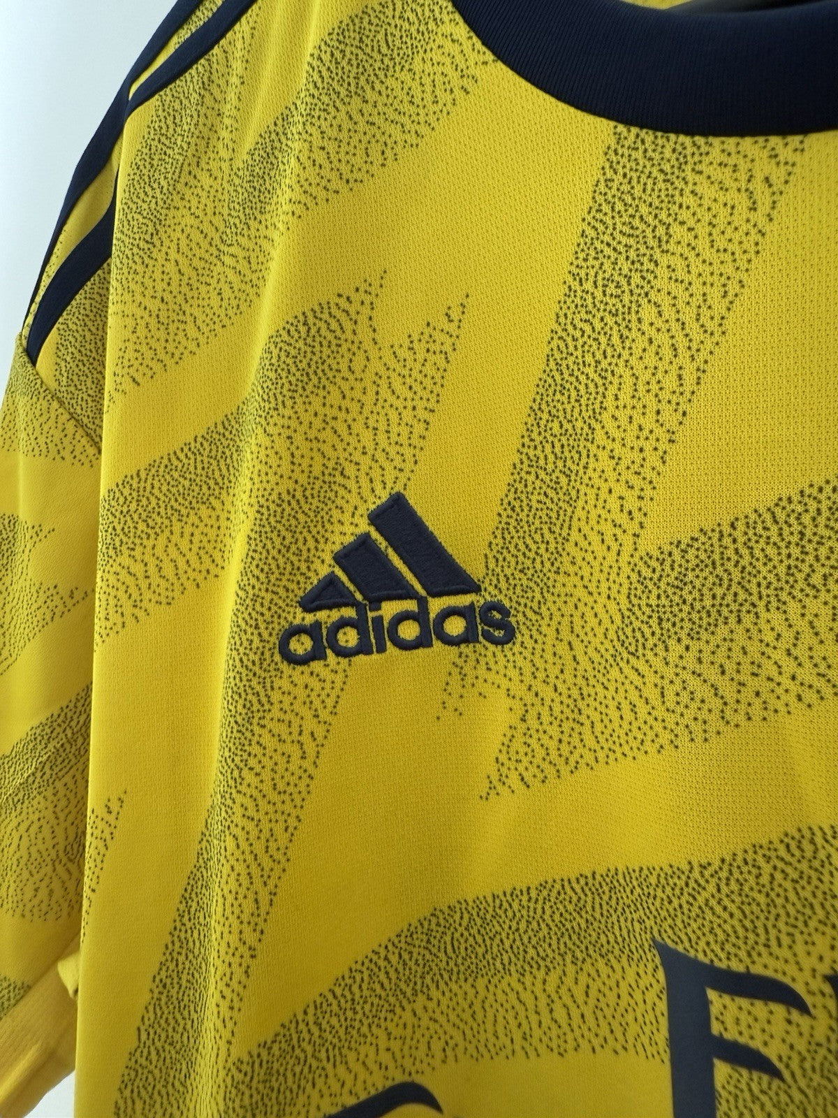 Arsenal Saka #77 2019/20 Large Away Shirt Excellent Condition EH5635