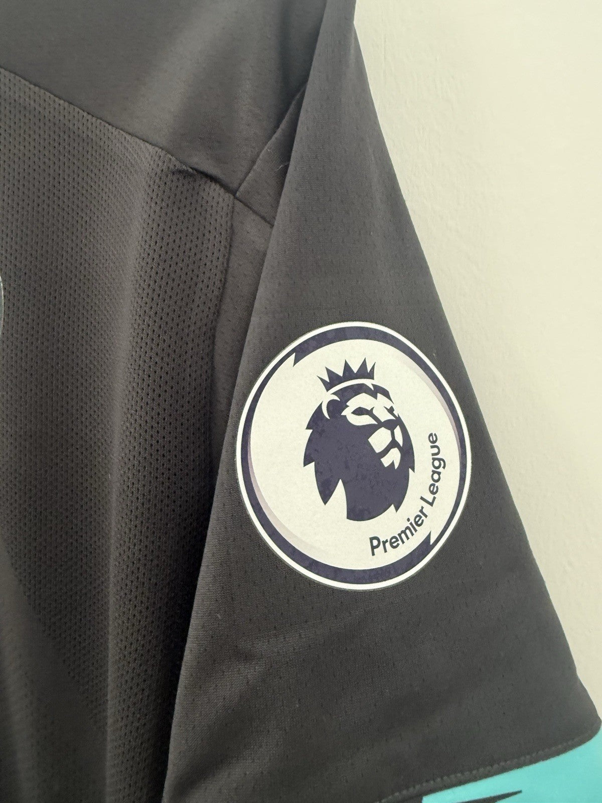 Liverpool Firmino #9 2019/20 Large 3rd Shirt Excellent Condition MT930023