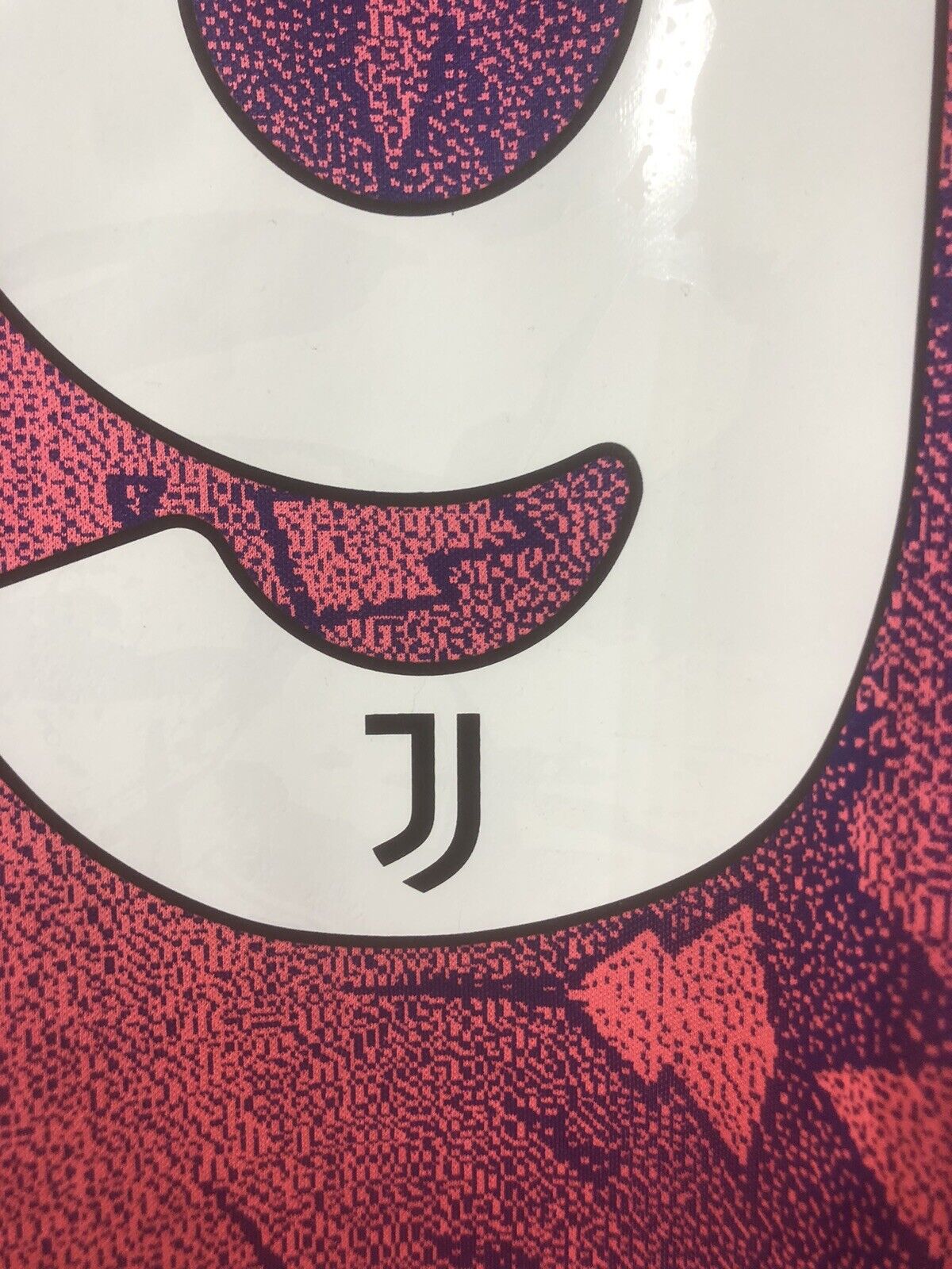 Vlahovic #9 Juventus 2022/23 Medium 3rd Football Shirt Adidas BNWT
