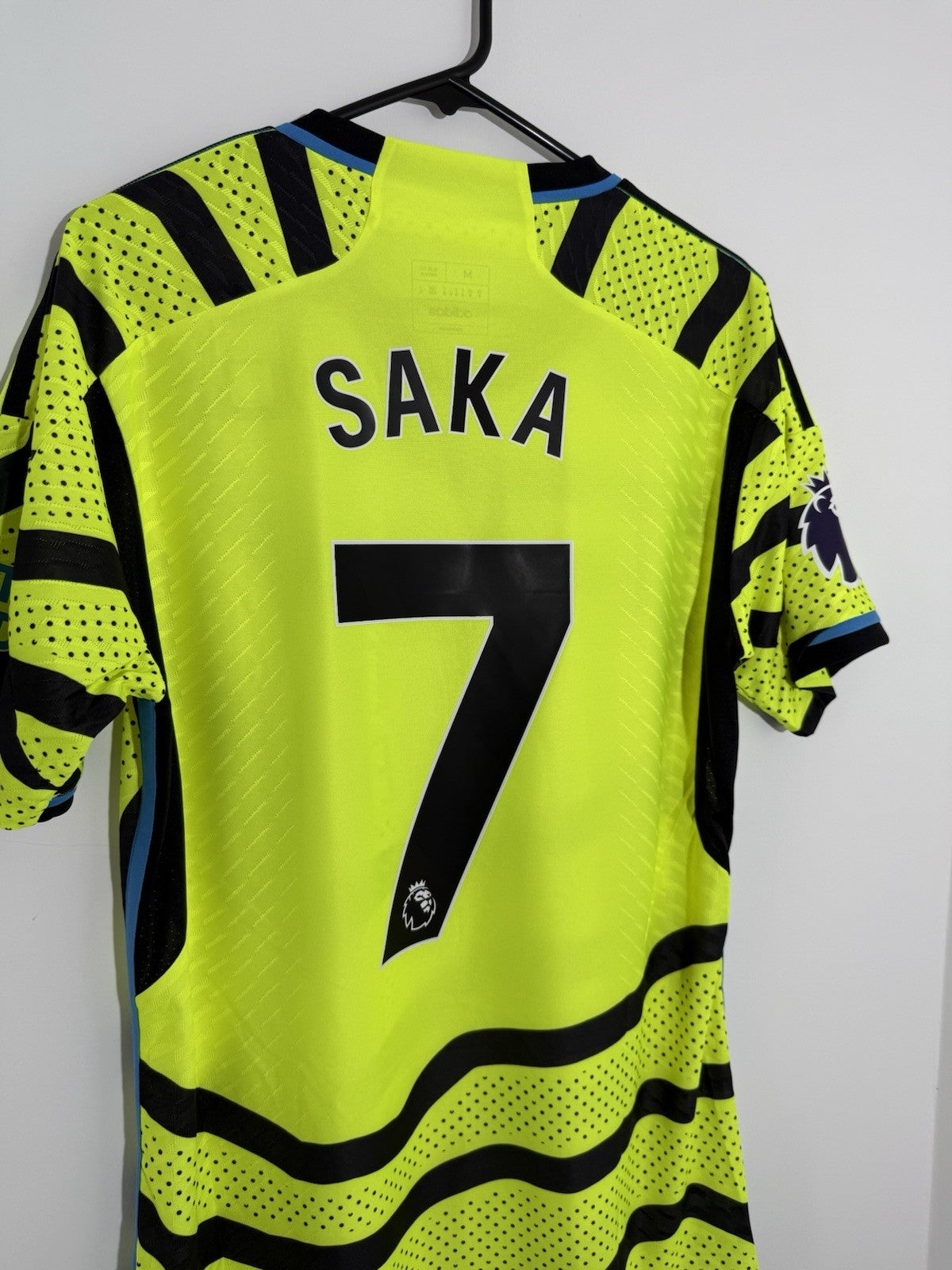 Arsenal Saka #7 2023/24 Medium Authentic Away Shirt Adidas BNWT HR6926