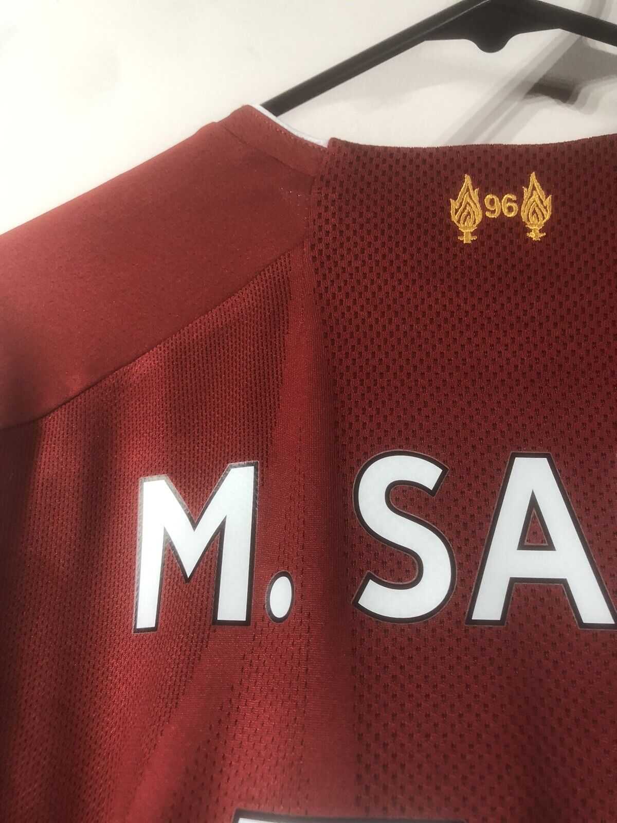 M. Salah #11 Liverpool Medium 2019/20 Home Shirt Excellent Condition MT930000