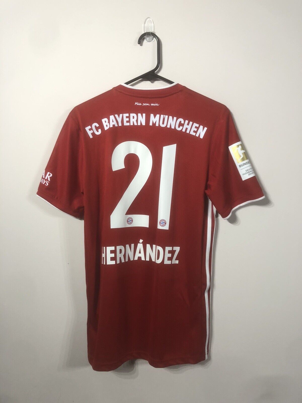 Hernandez #21 Bayern Munich 2020/21 Medium Home Football Shirt BNWT