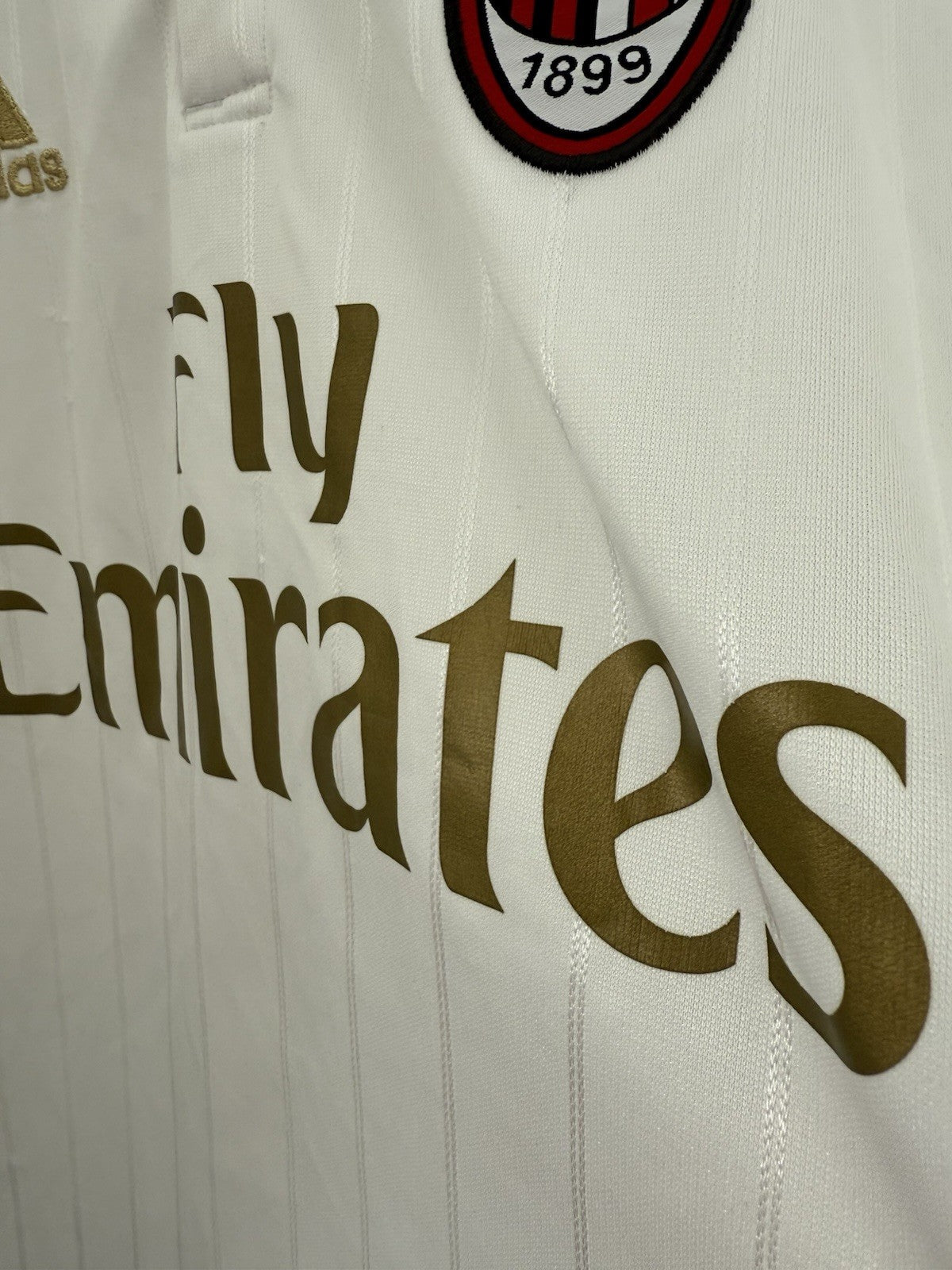 AC Milan 2016/17 Small Away Shirt Adidas Excellent Condition AI6891