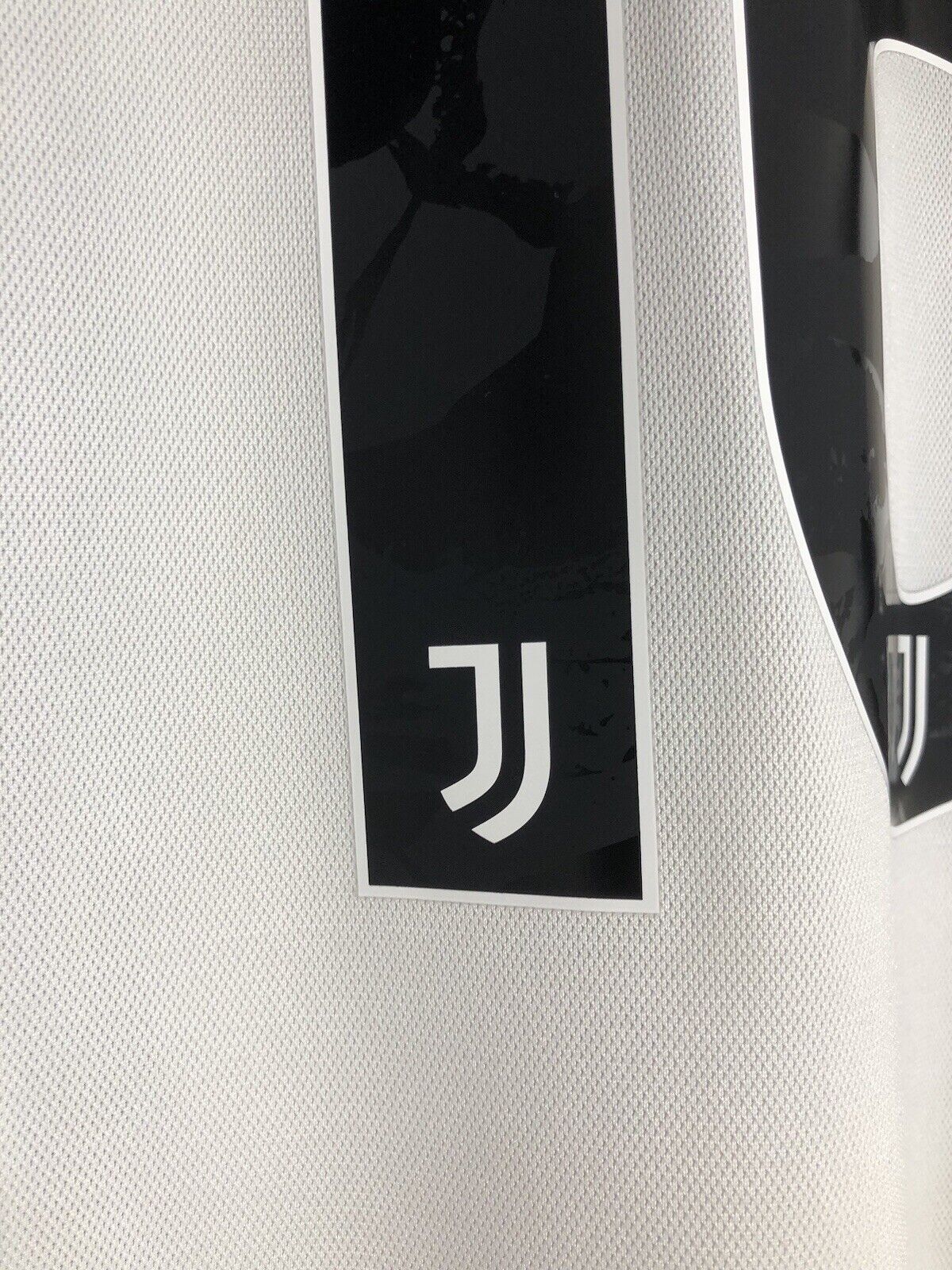 Cuadrado #16 Juventus 2020/21 Medium Home Shirt Adidas Excellent Conditio EI9894
