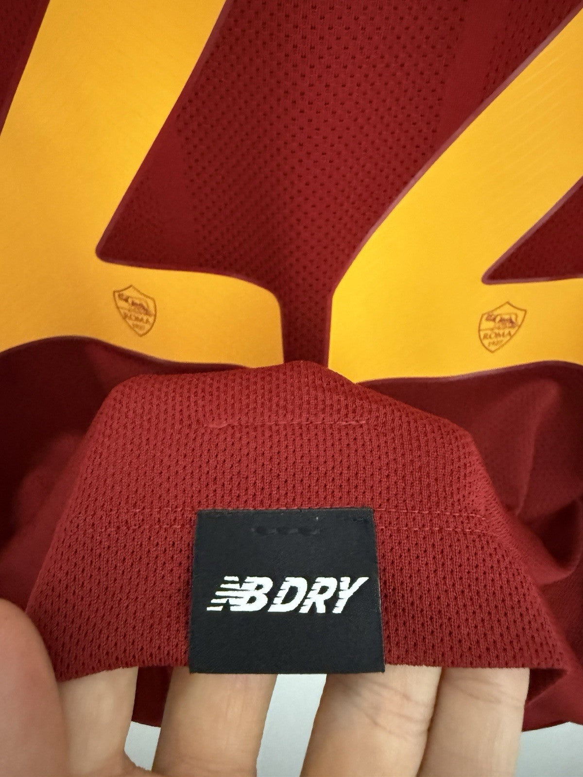 AS Roma Zaniolo #22 2021/22 Home Medium Shirt New Balance BNWT MT130210