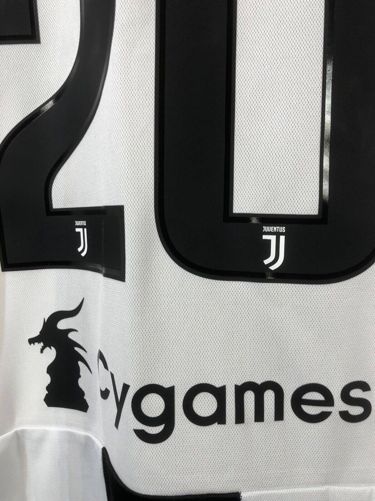 Joao Cancelo #20 Juventus 2018/19 Medium Home Football Shirt Jersey Adidas BNWT