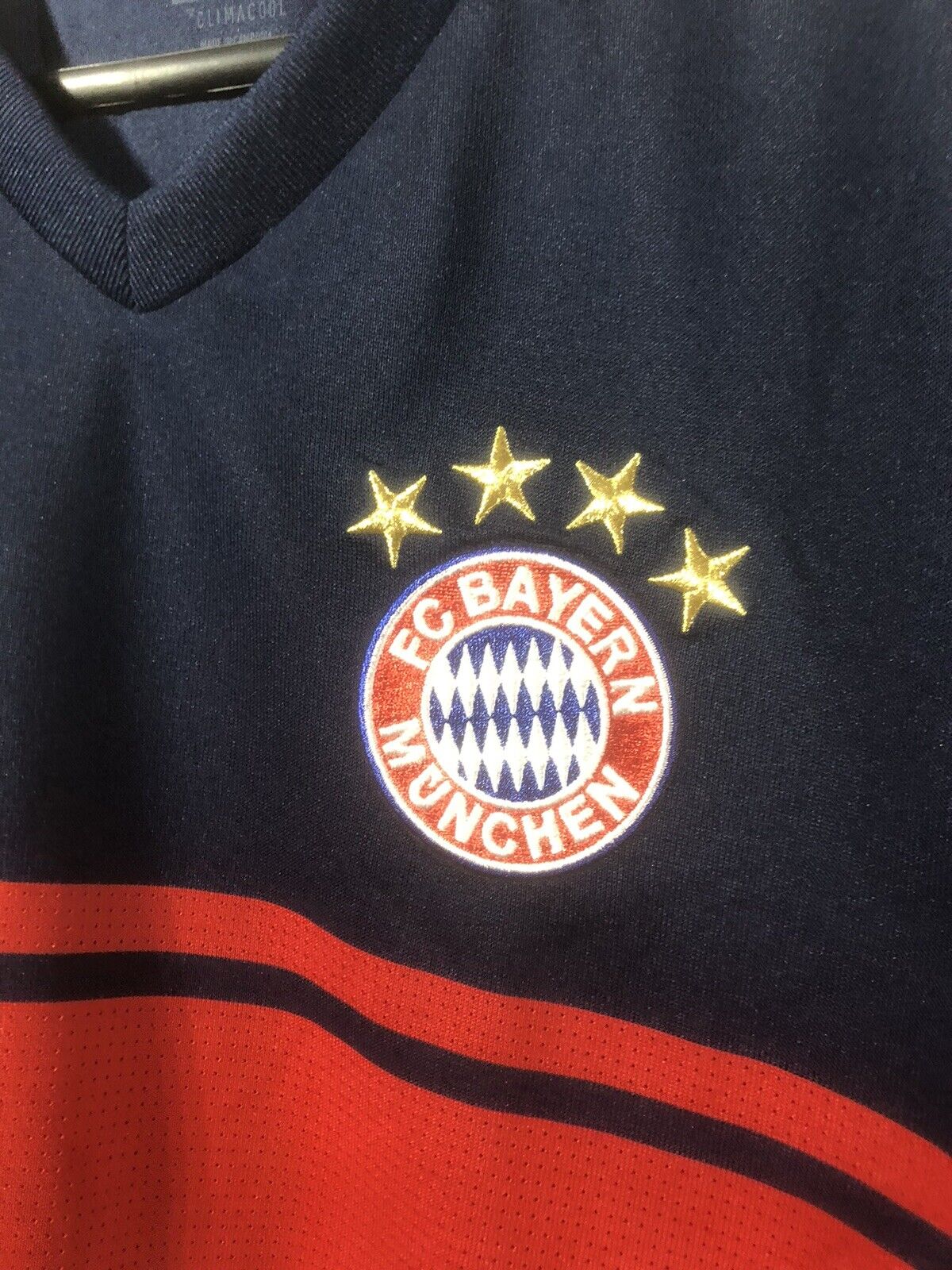 Bayern Munich 2017/18 Medium Away Football Shirt Adidas Excellent Condition