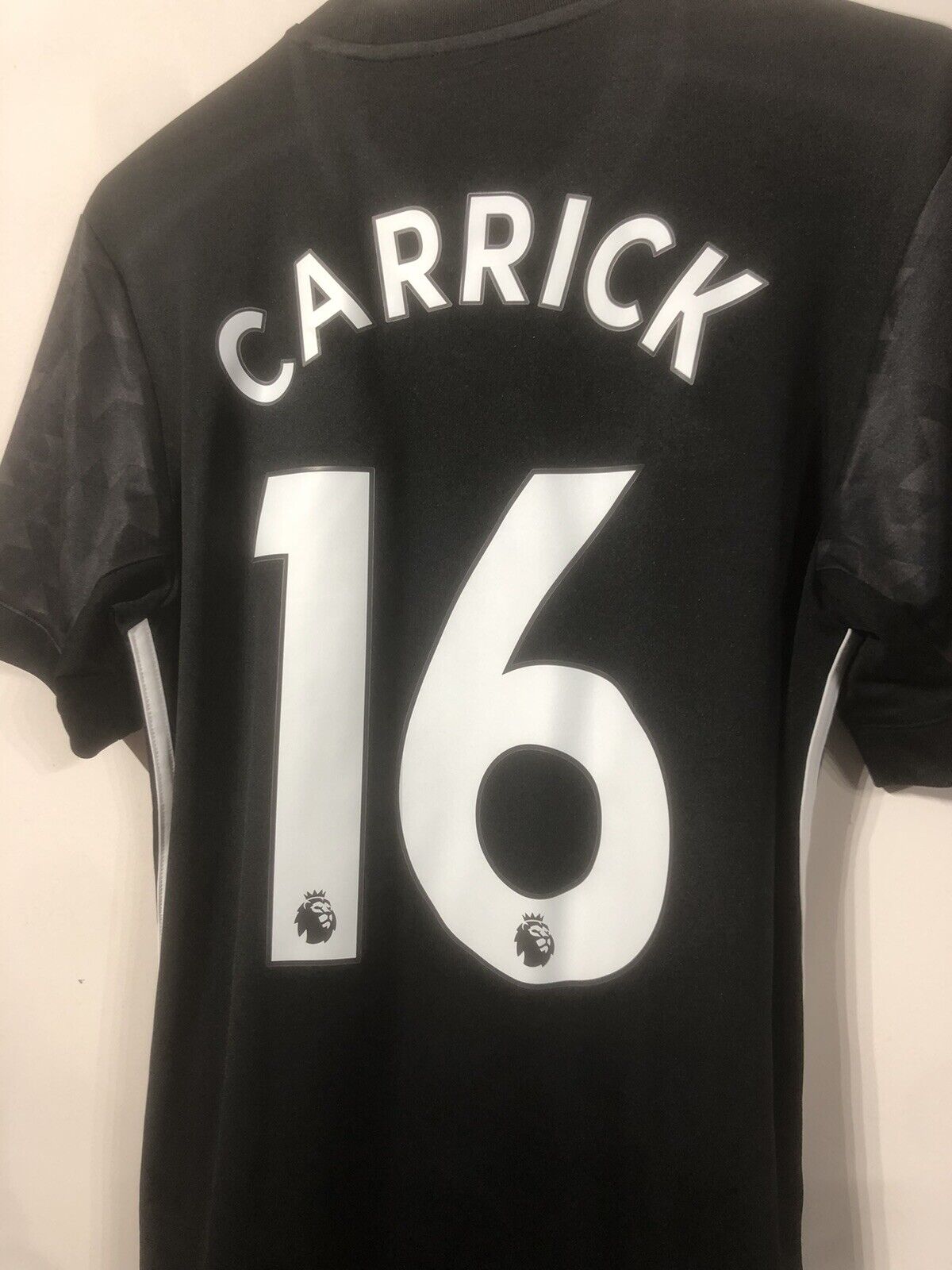 Carrick #16 Manchester United 2017/18 Away Small Shirt Excellent Condition