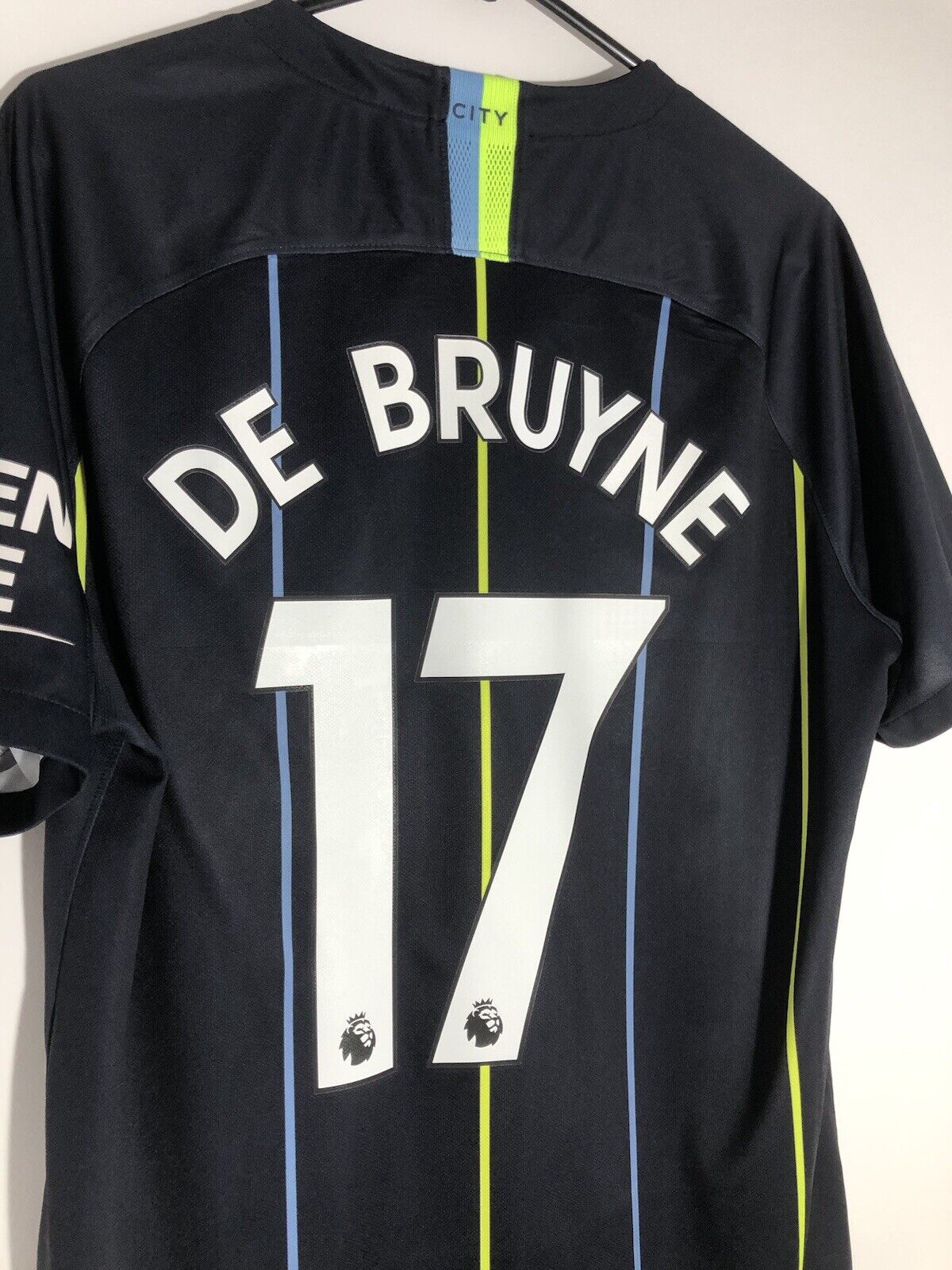 De Bruyne 17 Manchester City 2018 19 Large Away Excellent Condition 919002 476