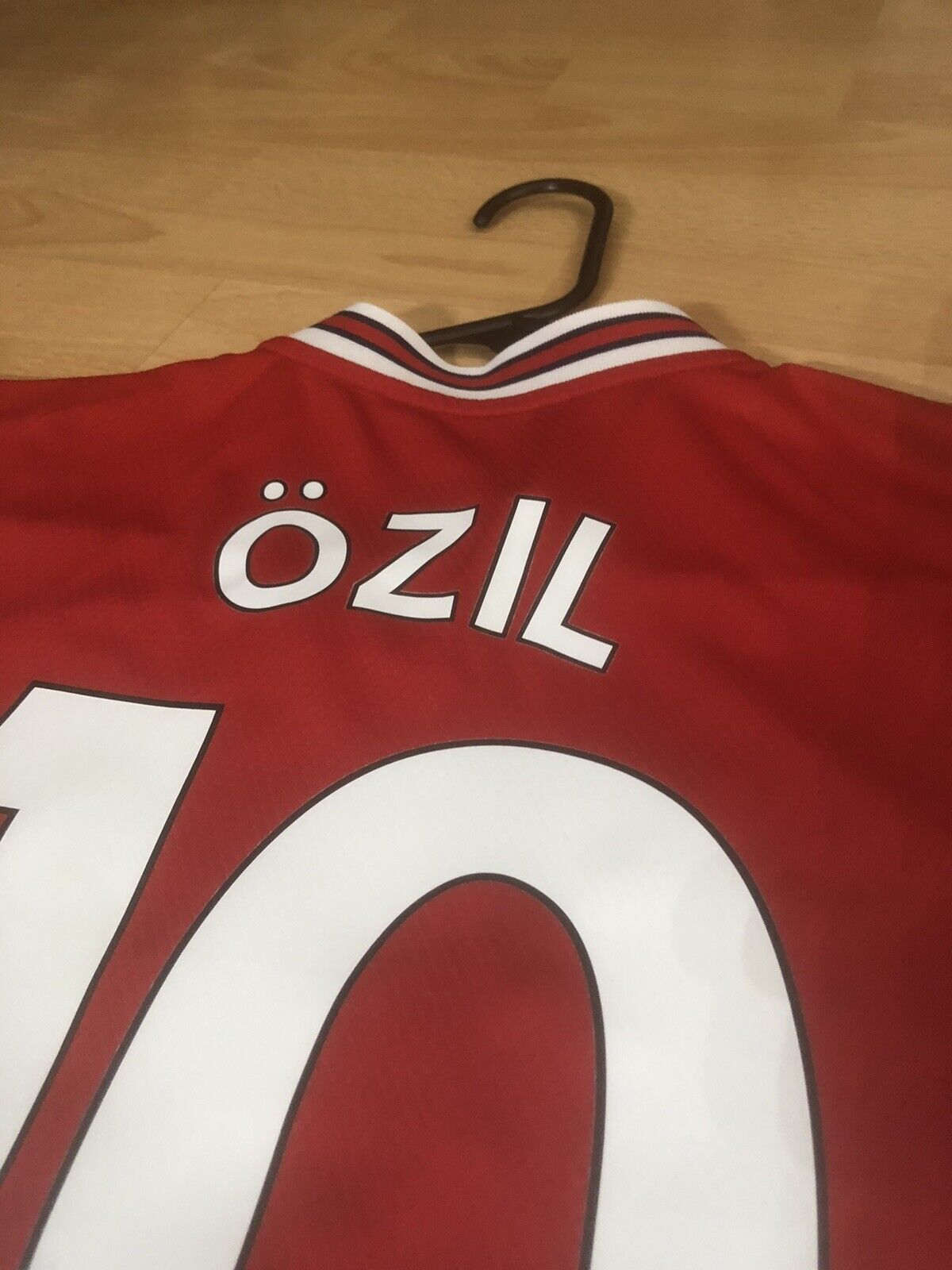 Ozil #10 Arsenal 2019/20 Medium Home Shirt Excellent Condition EH5637