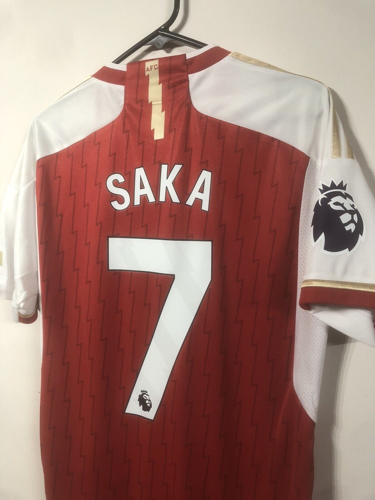 Saka #7 Arsenal 2023/24 Medium Home Shirt Adidas Excellent Condition HR6929