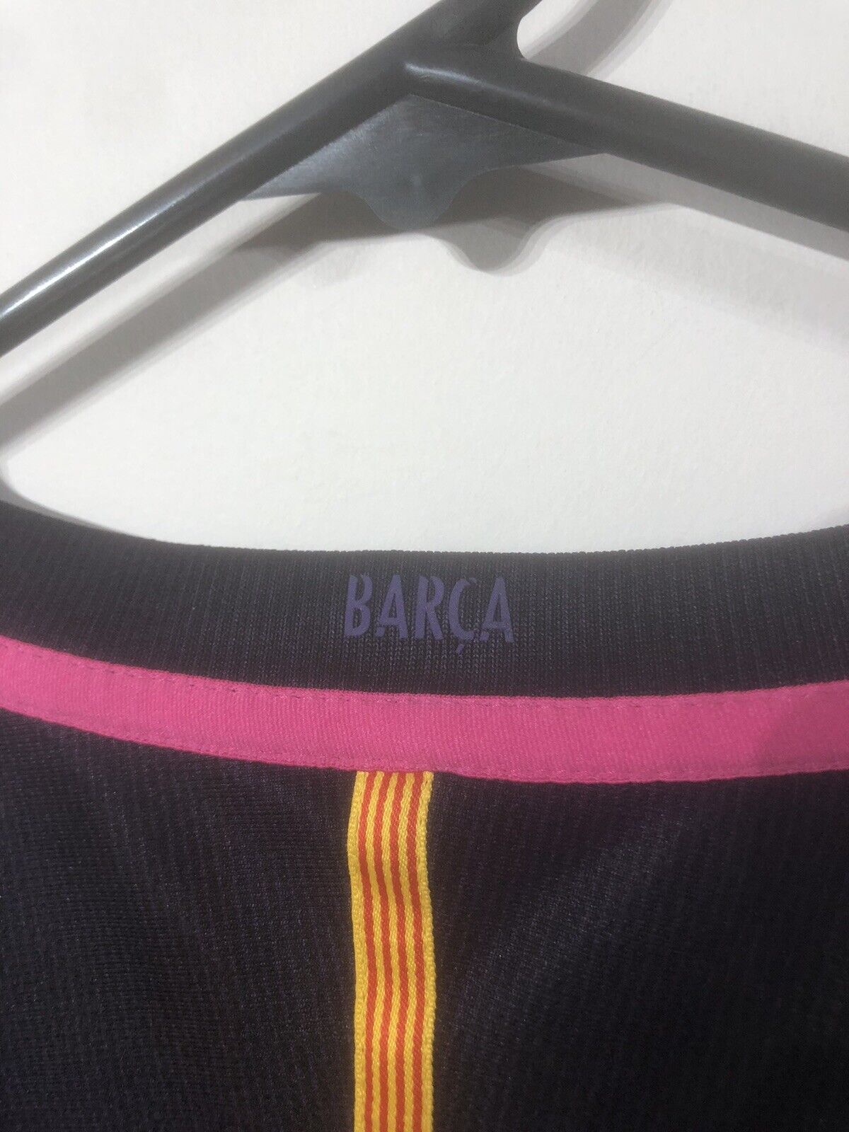 I Rakitic 4 Barcelona 2016 17 Away Medium Shirt Very Good Condition 776844 525