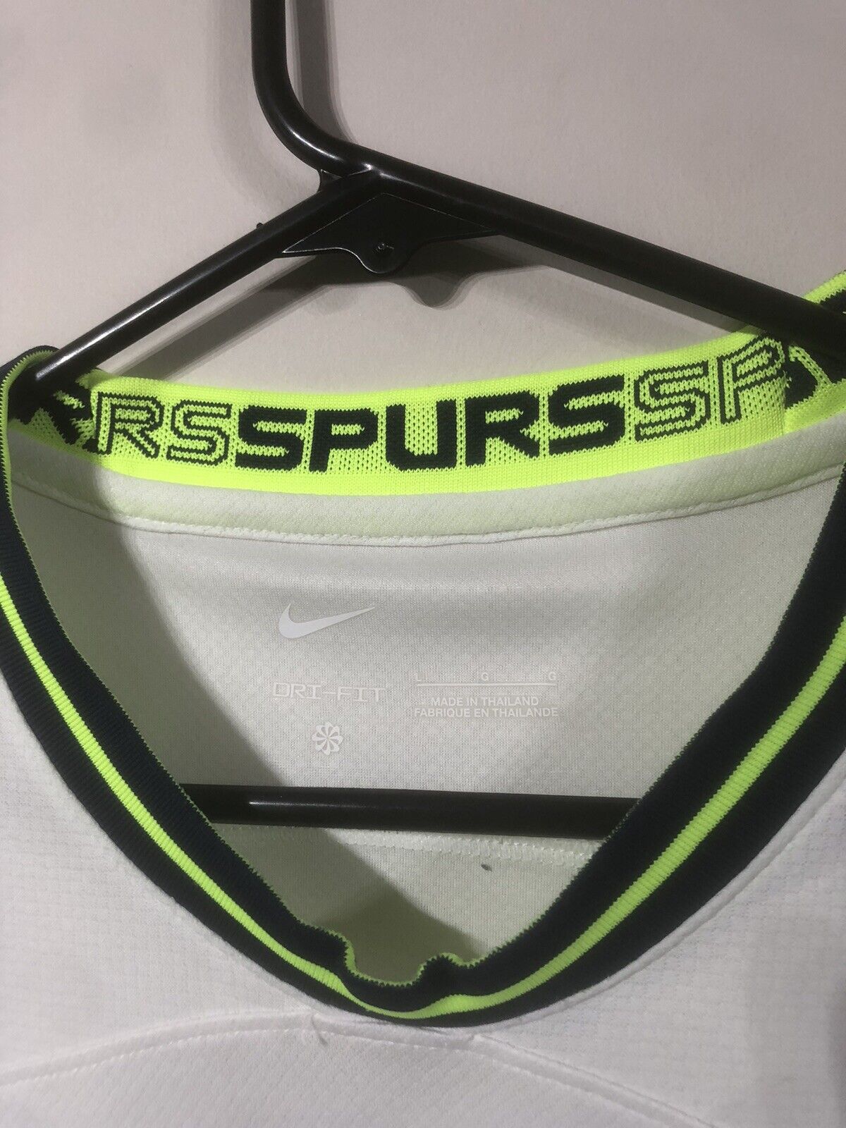 Romero #17 Tottenham Hotspur 2022/23 Large Home Excellent Condition DM1849-101