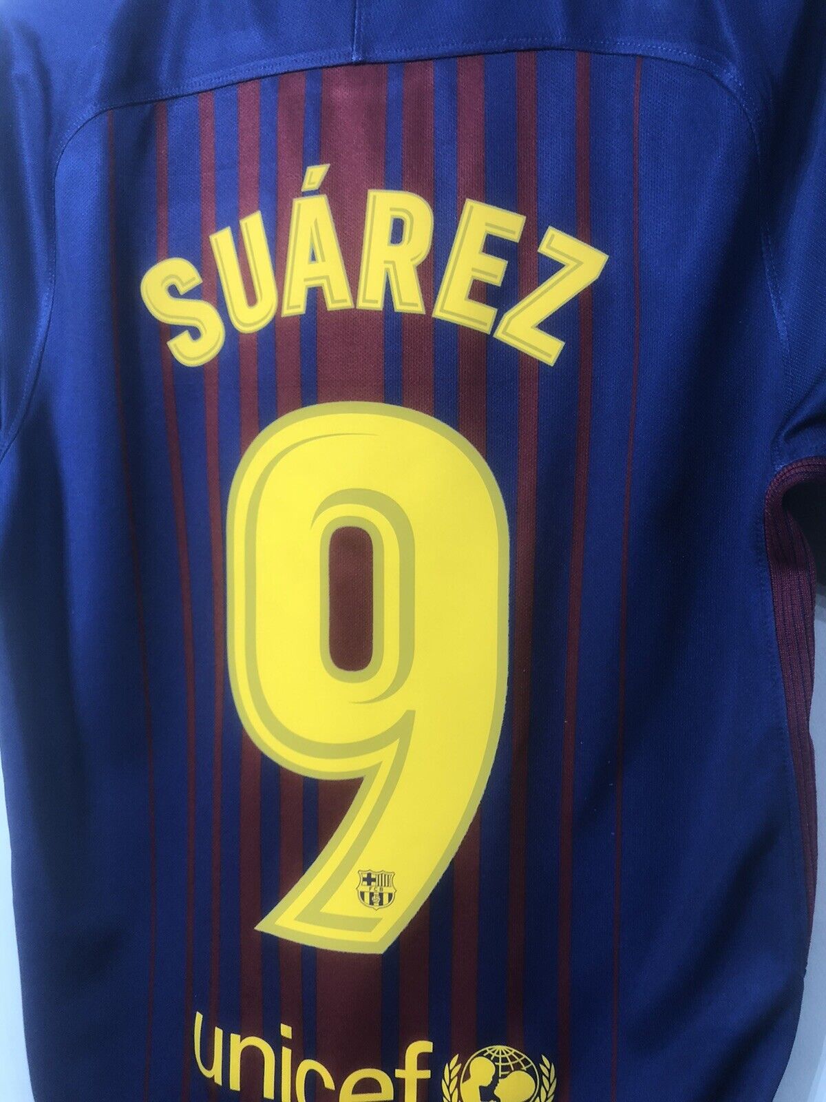 Suarez #9 Barcelona 2017/18 Small Home Shirt Nike Good Condition