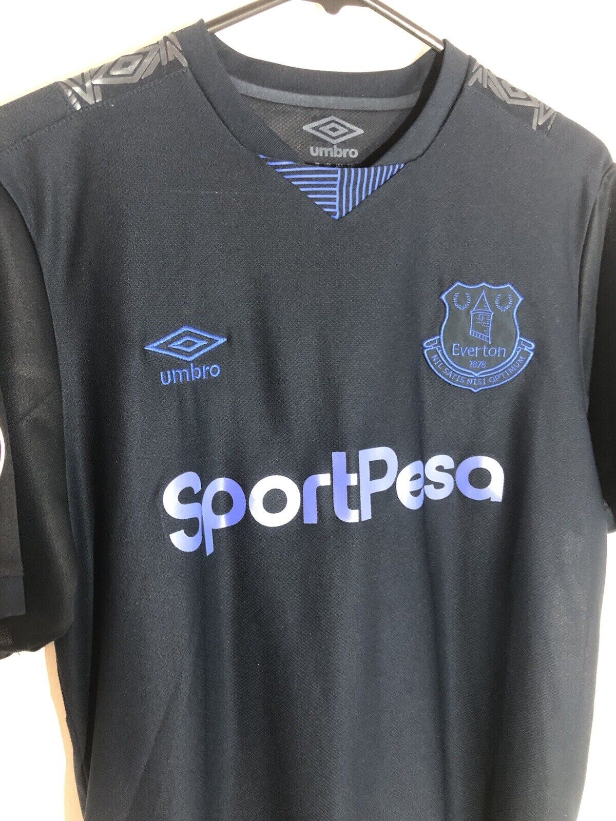 Baines 3 Everton Large 2019 20 3rd Shirt Umbro Excellent Condition