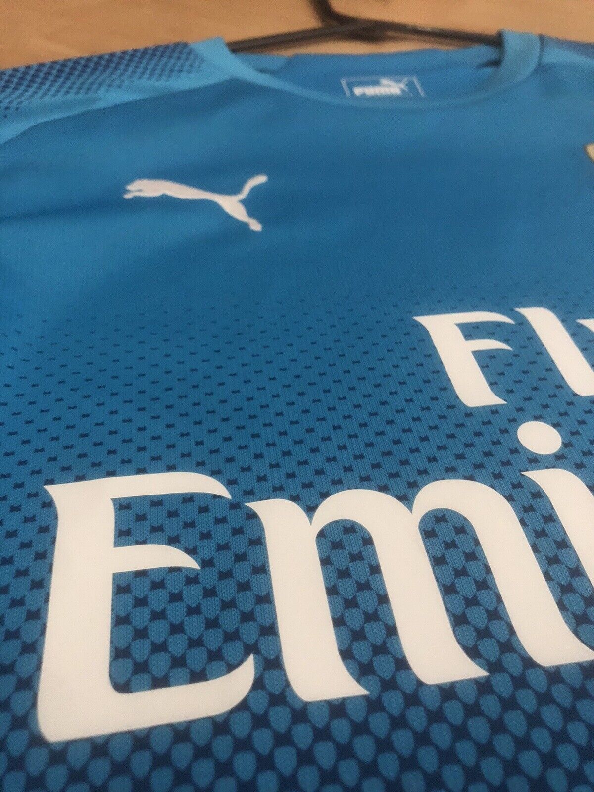 Ozil #11 Arsenal 2017/18 Small Away Shirt Puma Excellent Condition 751512