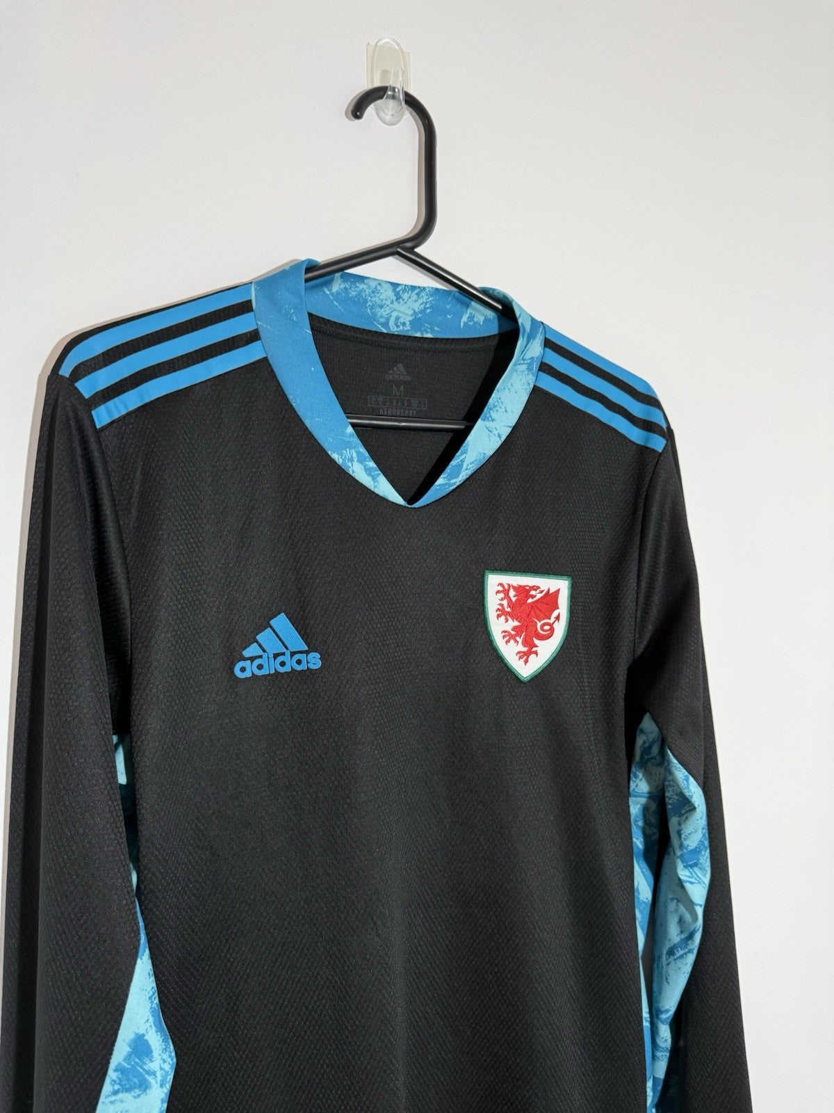 Wales 2020 Medium Away Goalkeeper Shirt Adidas Excellent Condition FI4193