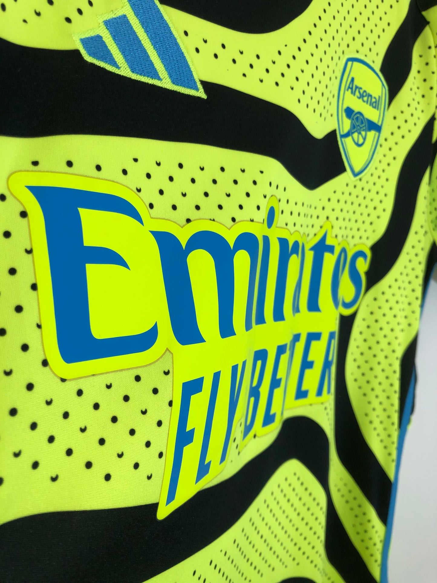Arsenal 2023/24 Small Away Shirt Adidas Excellent Condition HR6927
