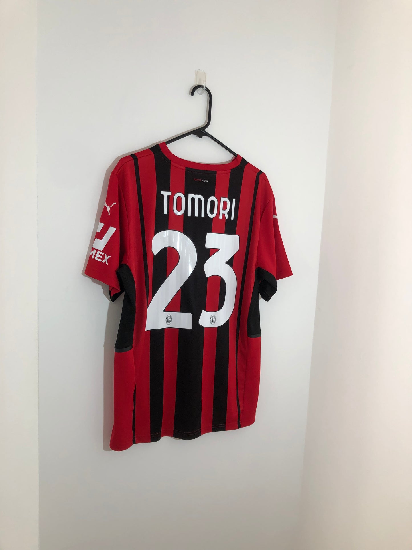 Tomori #23 AC Milan Large 2021/22 Home Shirt Puma Excellent Condition 759122-01